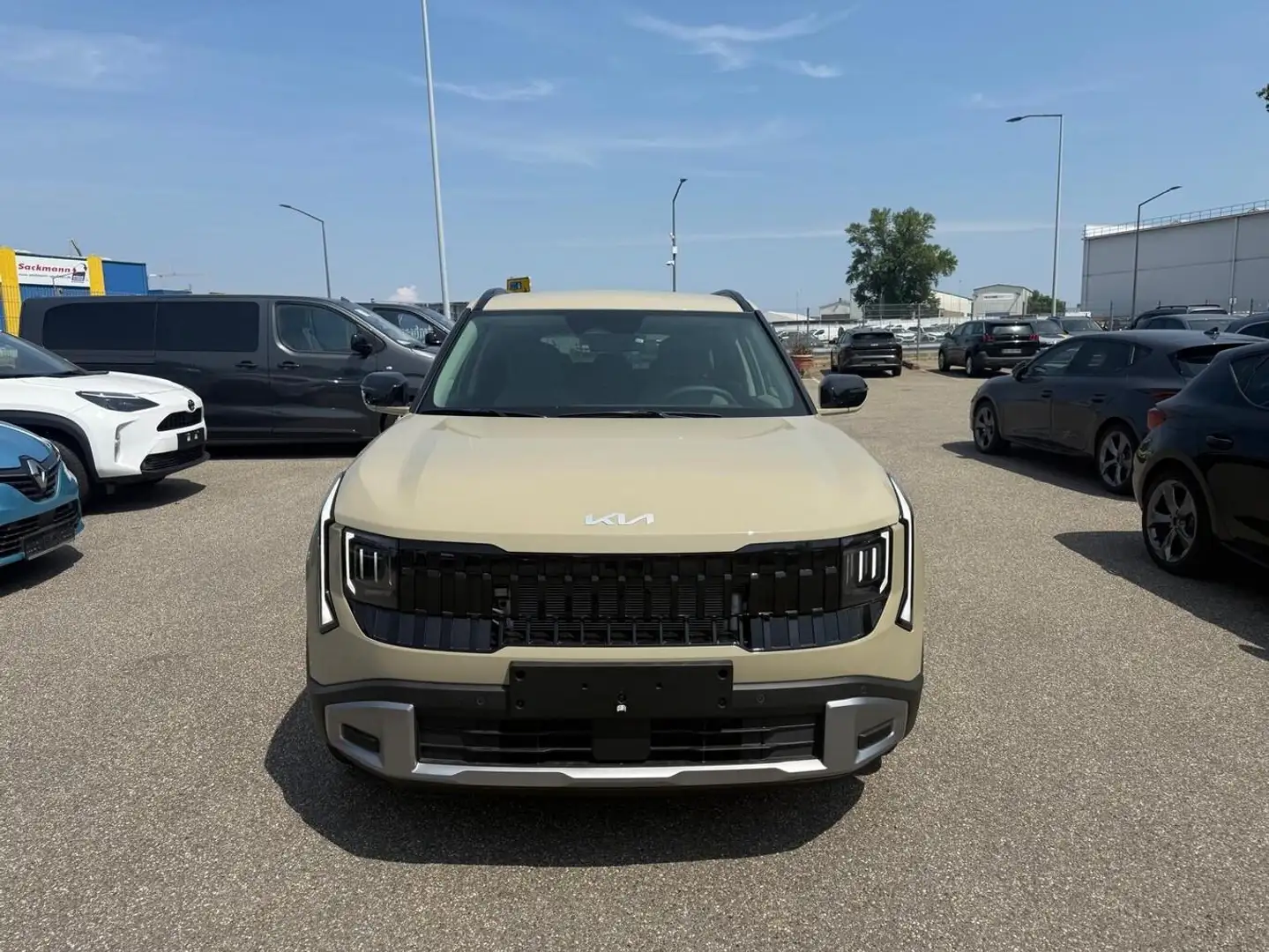 Kia Seltos DCT Vision DesignP SHZ ACC Carplay Keyl 132 kW ... Beige - 2