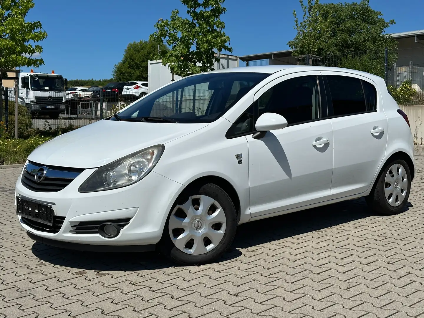 Opel Corsa Edition "111 Jahre" Klima Sitzheizung PDC Weiß - 1