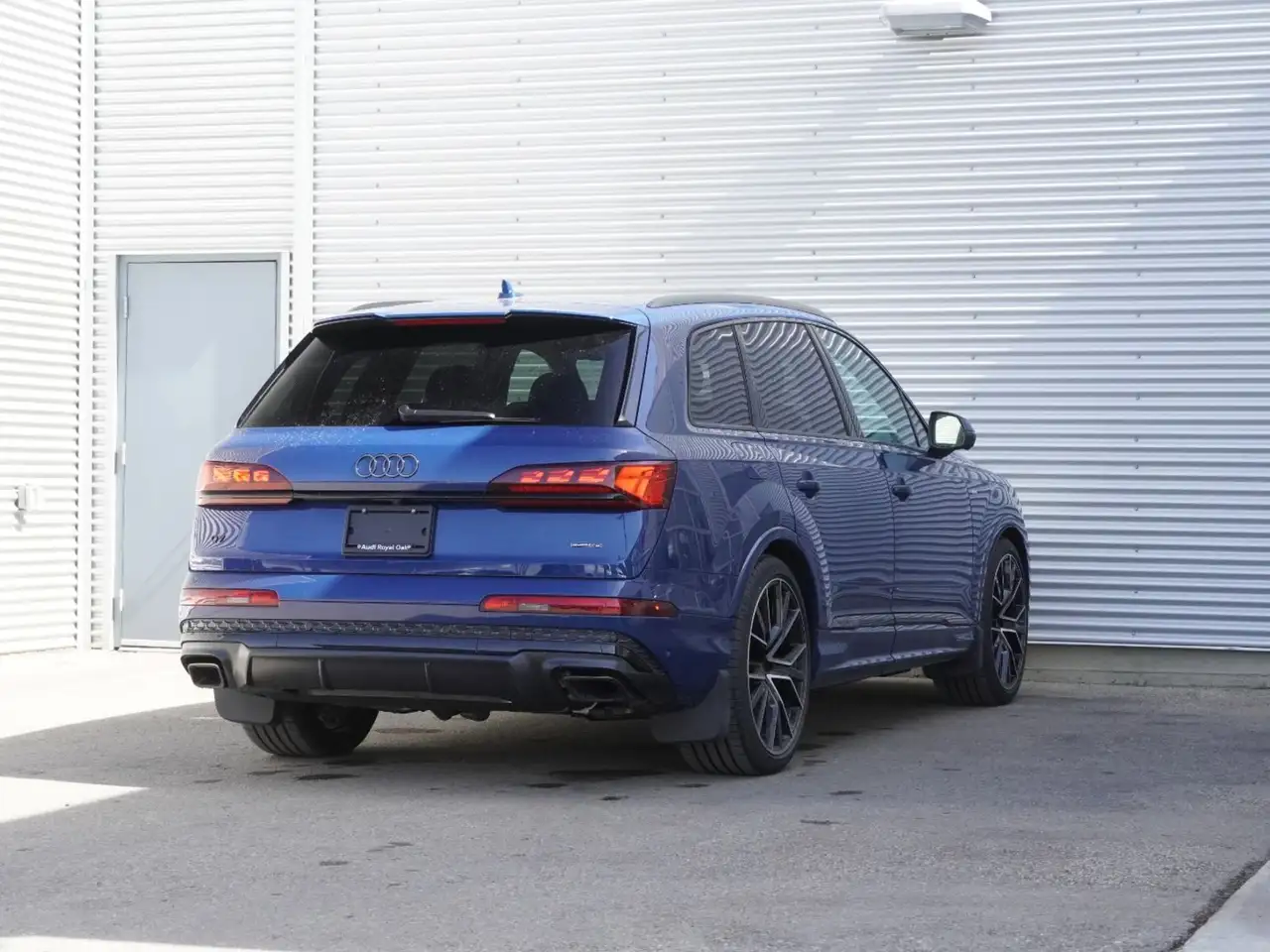 Audi Q7 снимка Audi Q7
