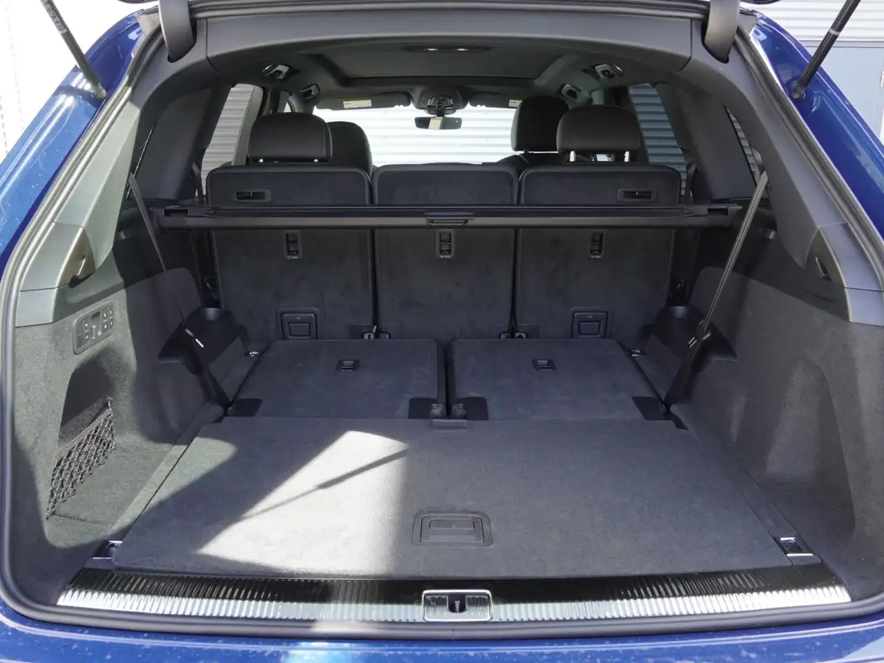 Audi Q7 снимка Audi Q7