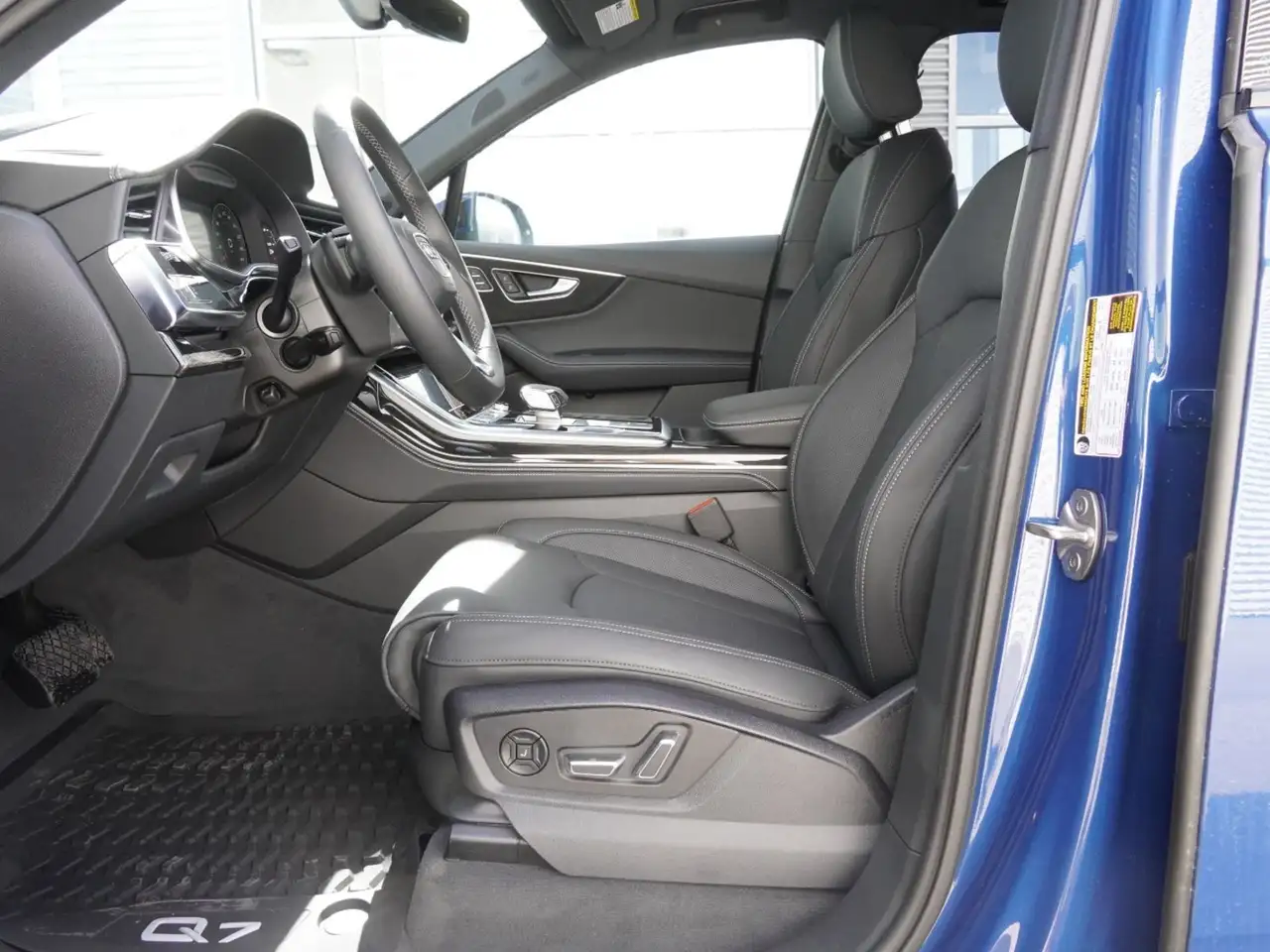 Audi Q7 снимка Audi Q7