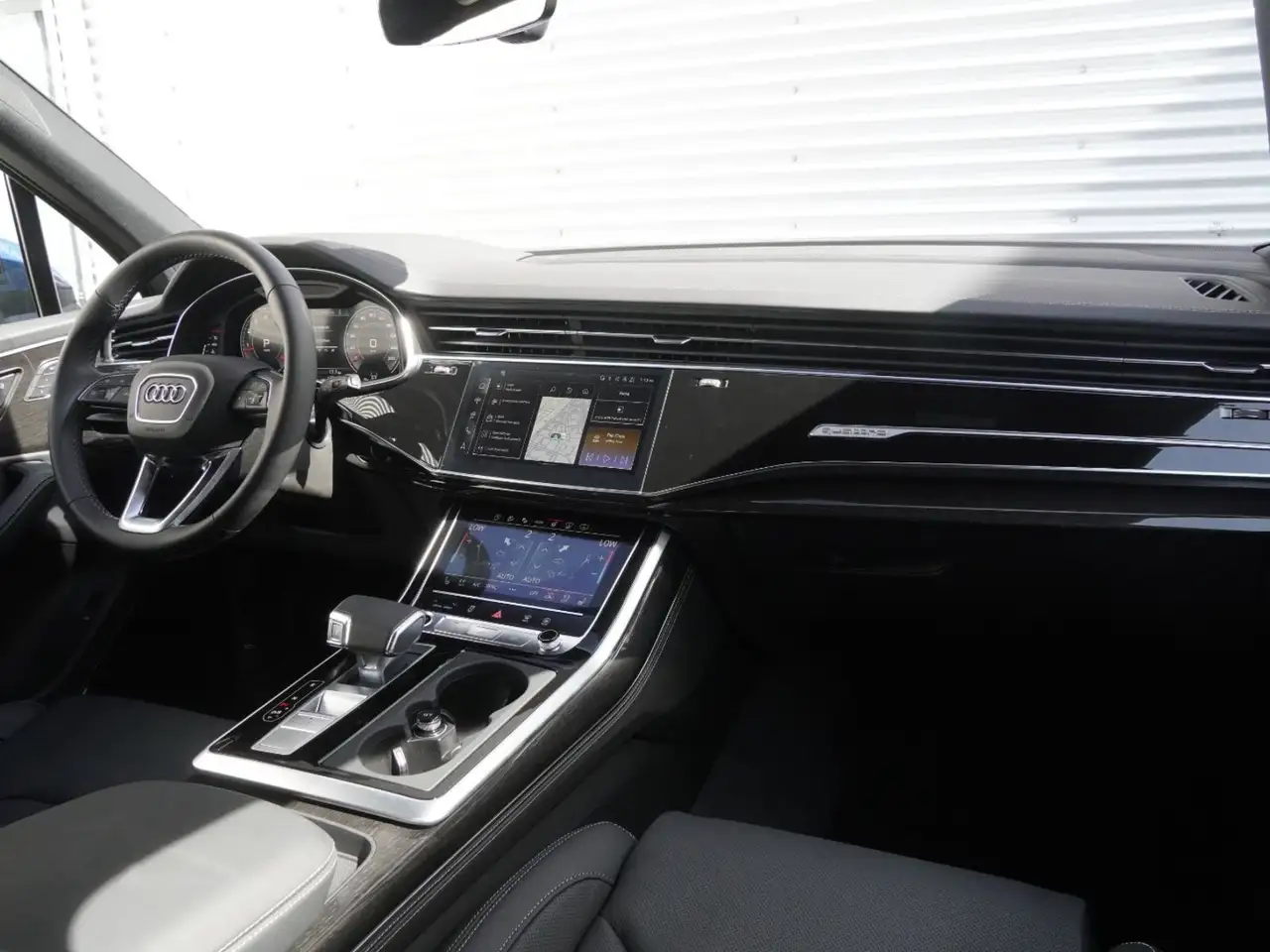 Audi Q7 снимка Audi Q7