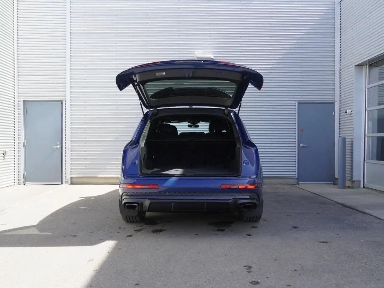Audi Q7 снимка Audi Q7