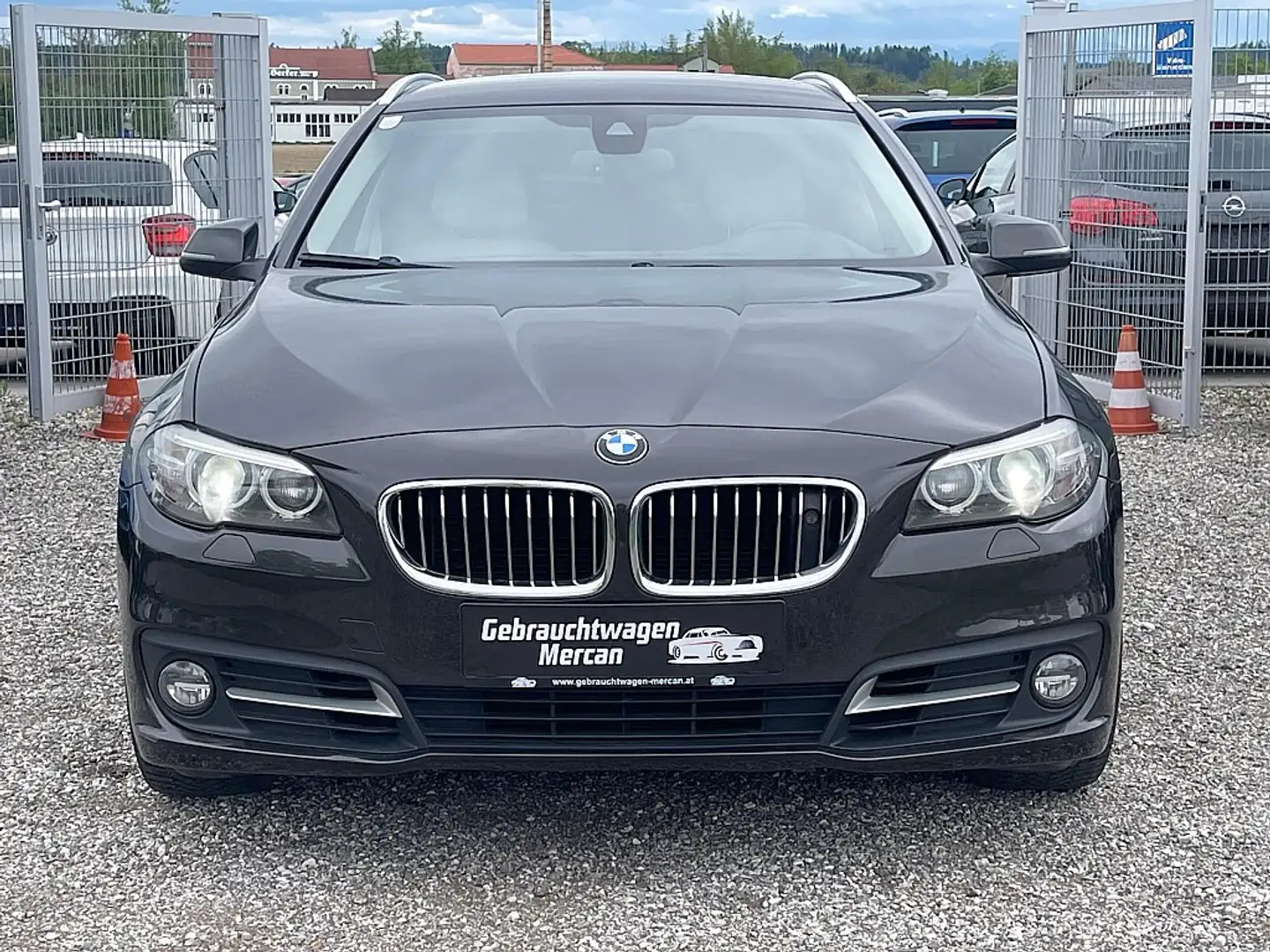 BMW 530 d xDrive Touring TOP TOP Ausstattung !! Schwarz - 2