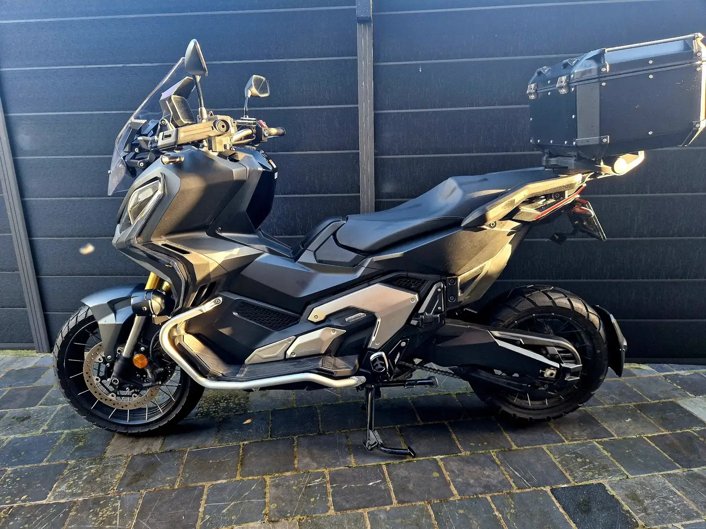 Honda X-ADV Noir - 2