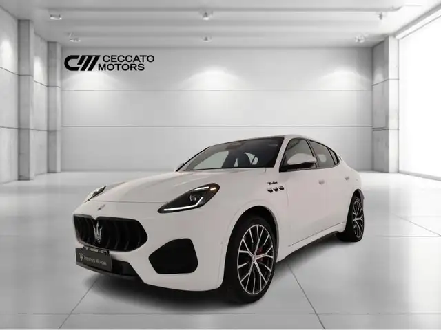 Maserati Grecale 2.0 mhev Modena 330cv auto