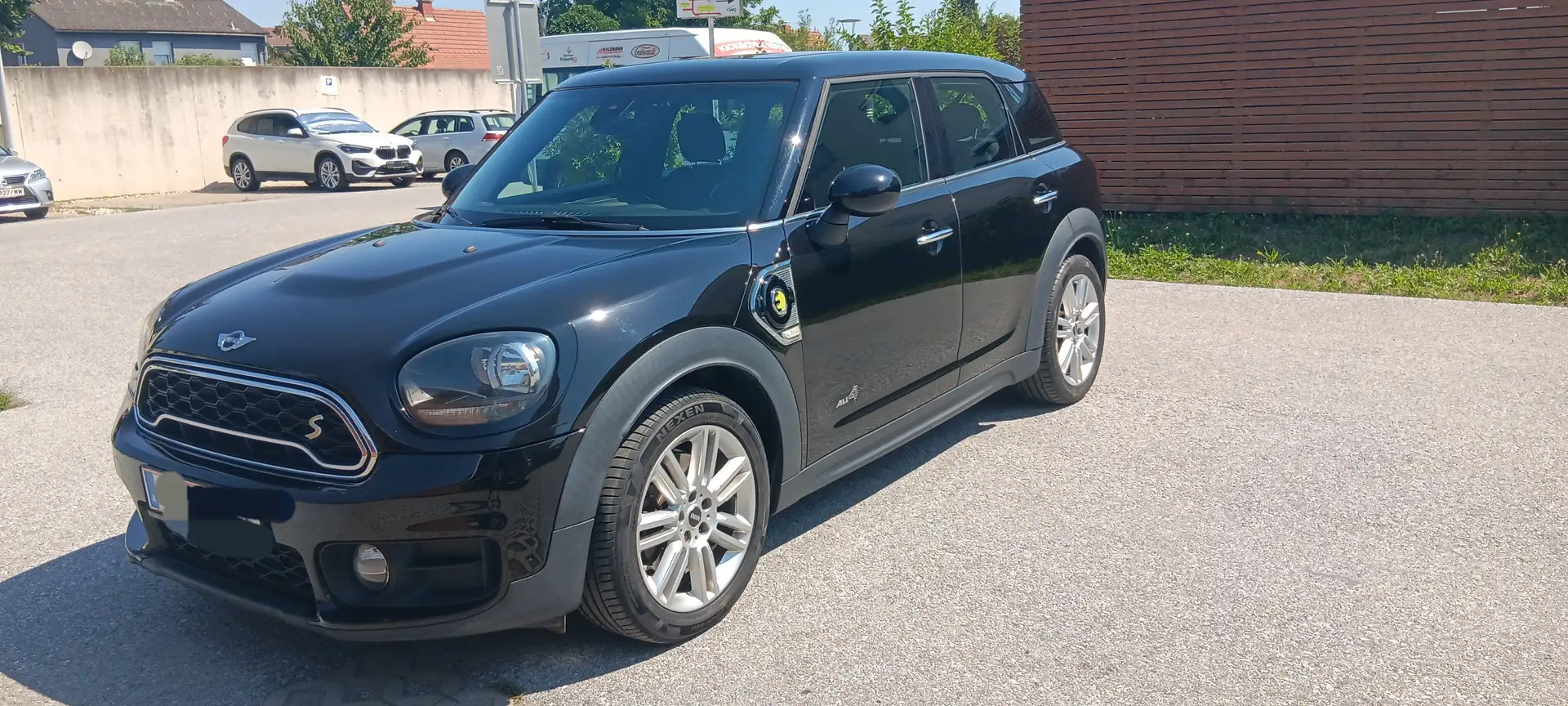 MINI Countryman SE All4 Schwarz - 1
