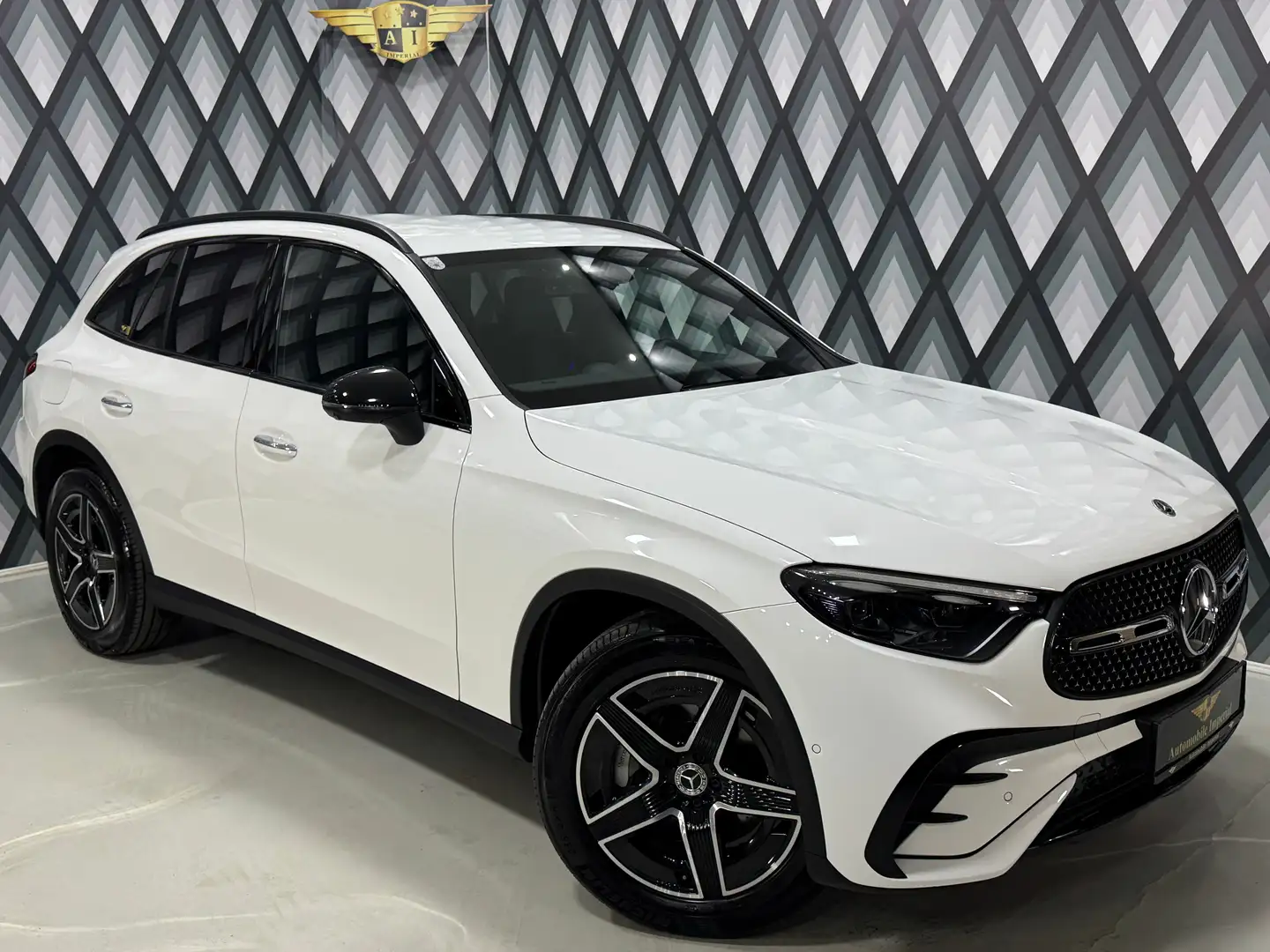 Mercedes-Benz GLC 220 d 4MATIC // AMG LINE PREMIUM // AHK // 360 Grad // Weiß - 1