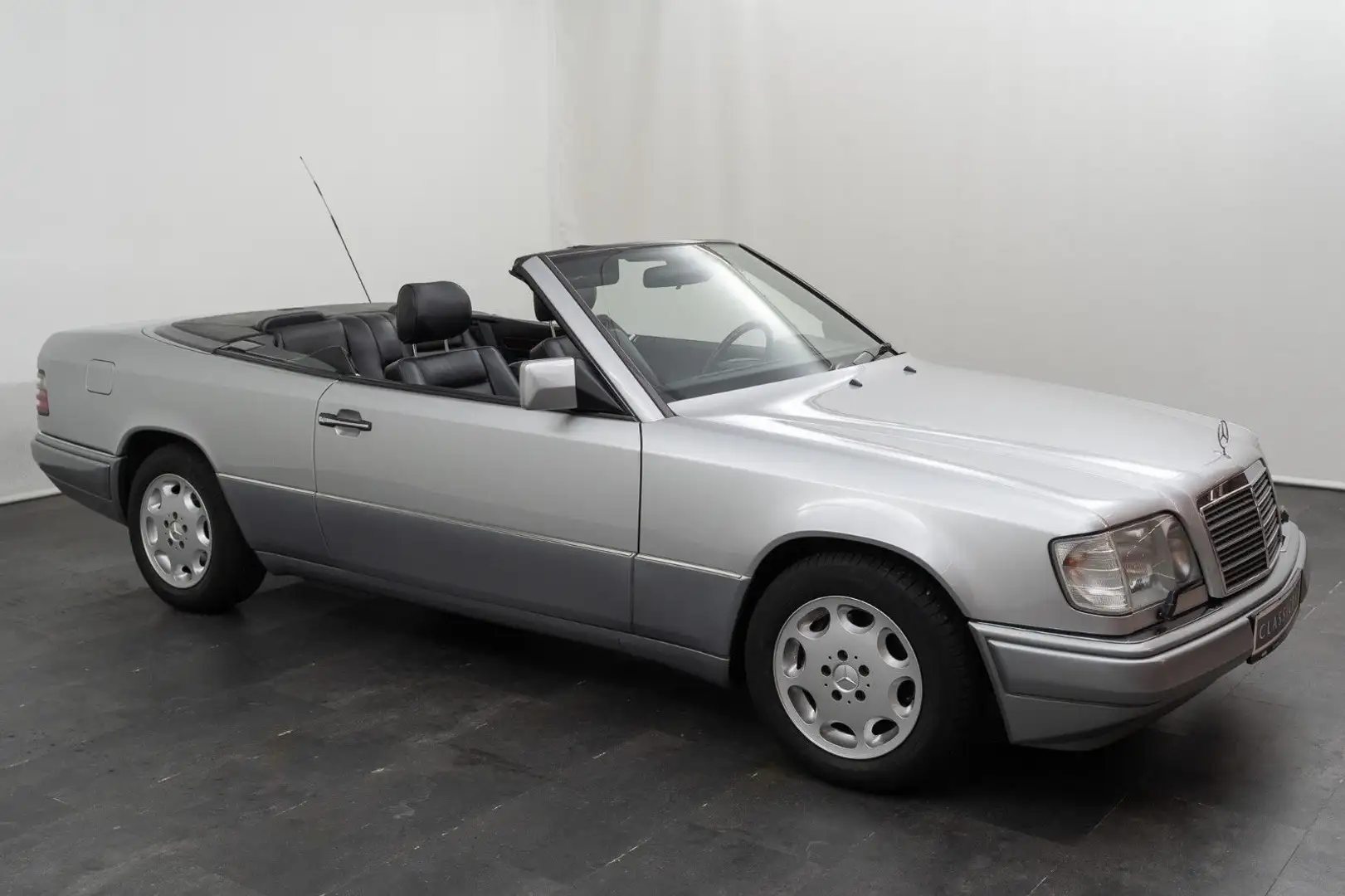 Mercedes-Benz E 320 Cabriolet Argintiu - 2