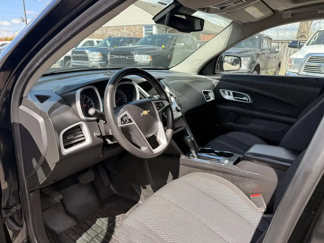 Chevrolet Equinox снимка Chevrolet Equinox