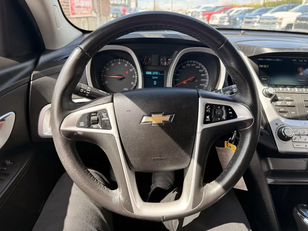 Chevrolet Equinox снимка Chevrolet Equinox