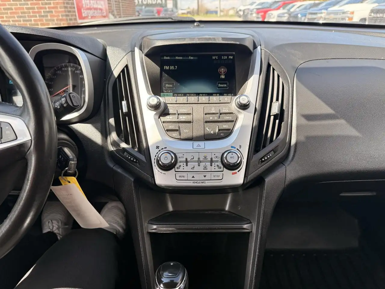 Chevrolet Equinox снимка Chevrolet Equinox