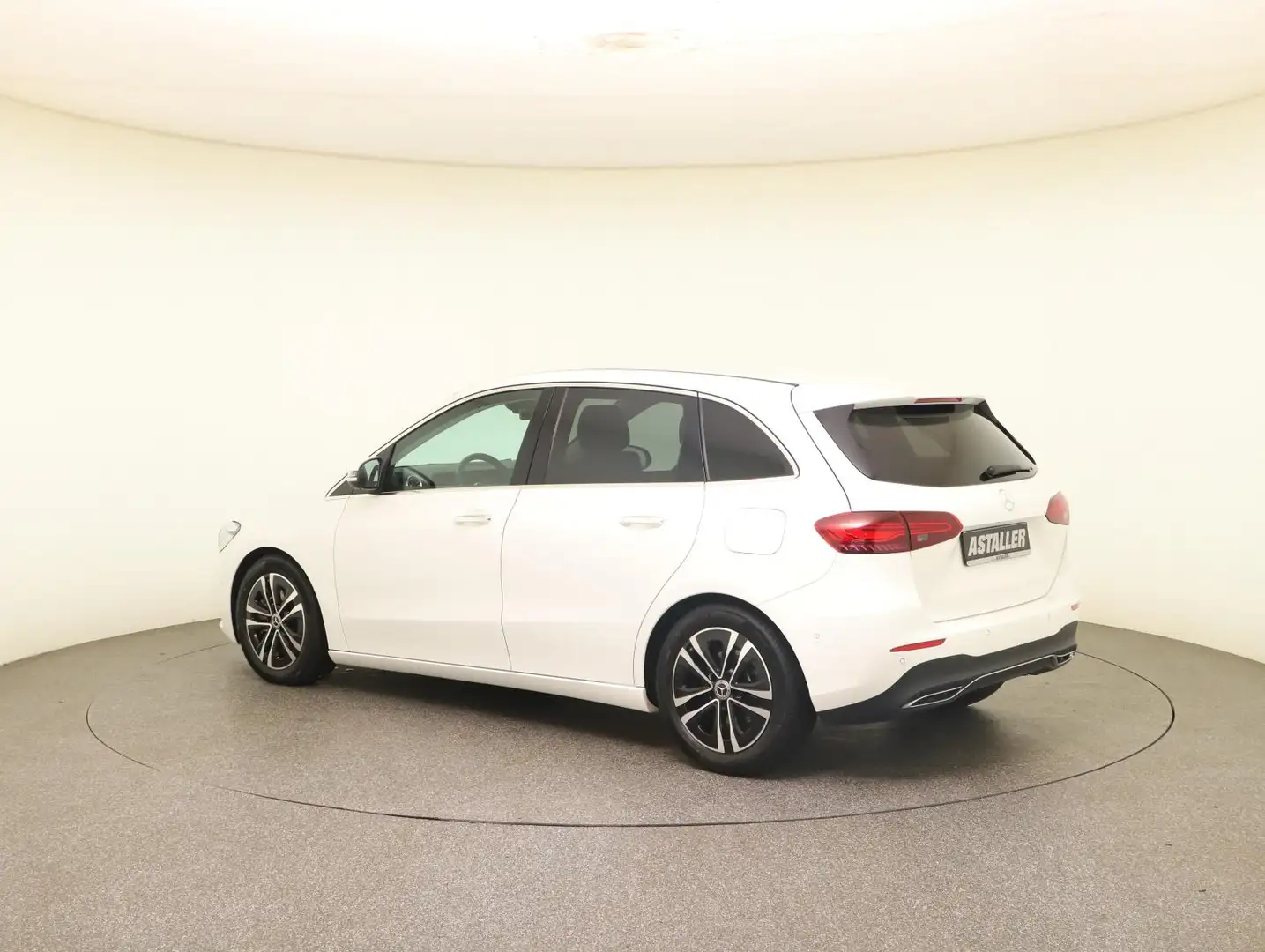 Mercedes-Benz B 250 4M Progressive+Stdhzg+MBUX+LED+Wide+WiPa Blanc - 2