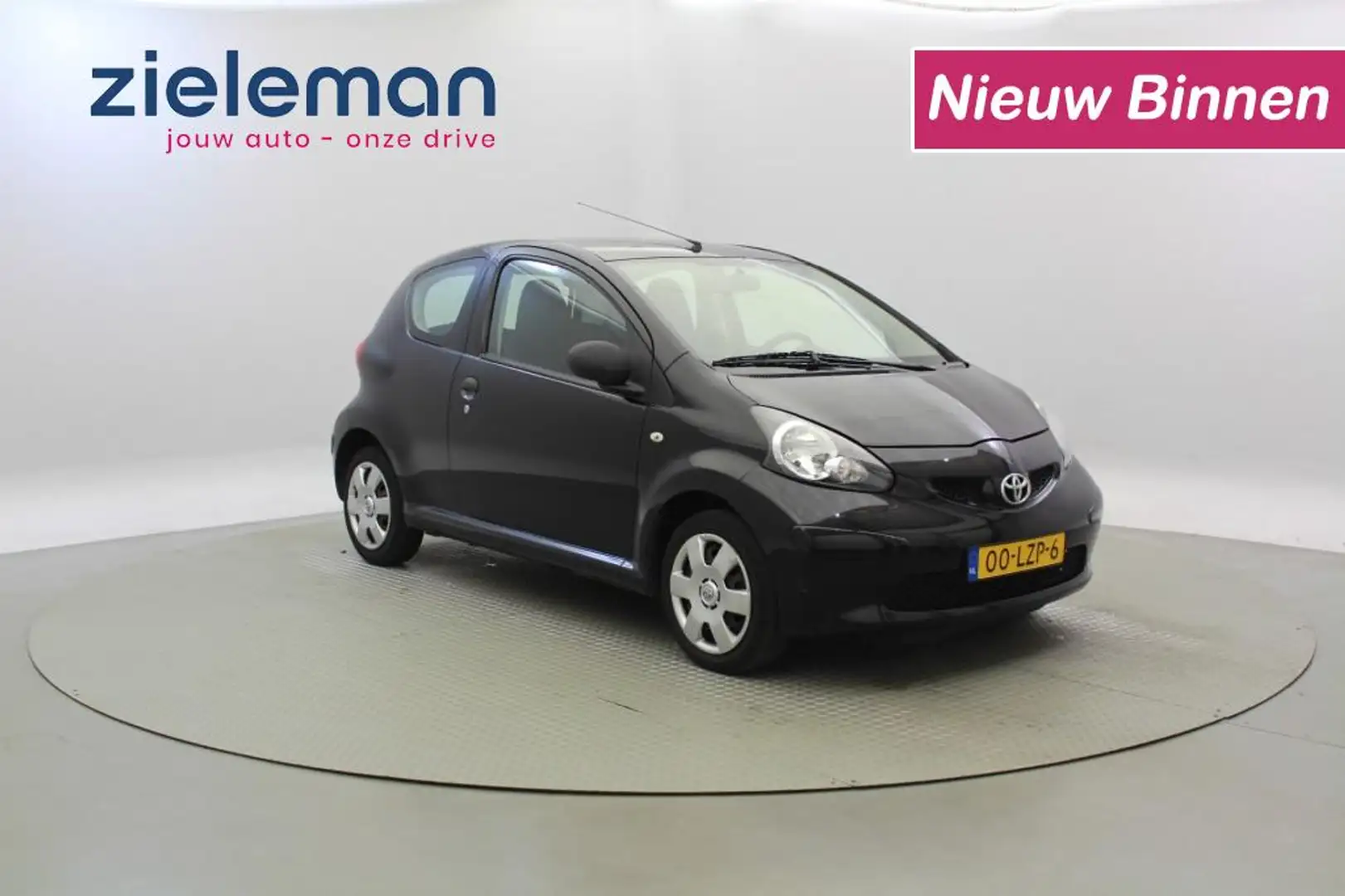Toyota Aygo 1.0 12V Noir - 1