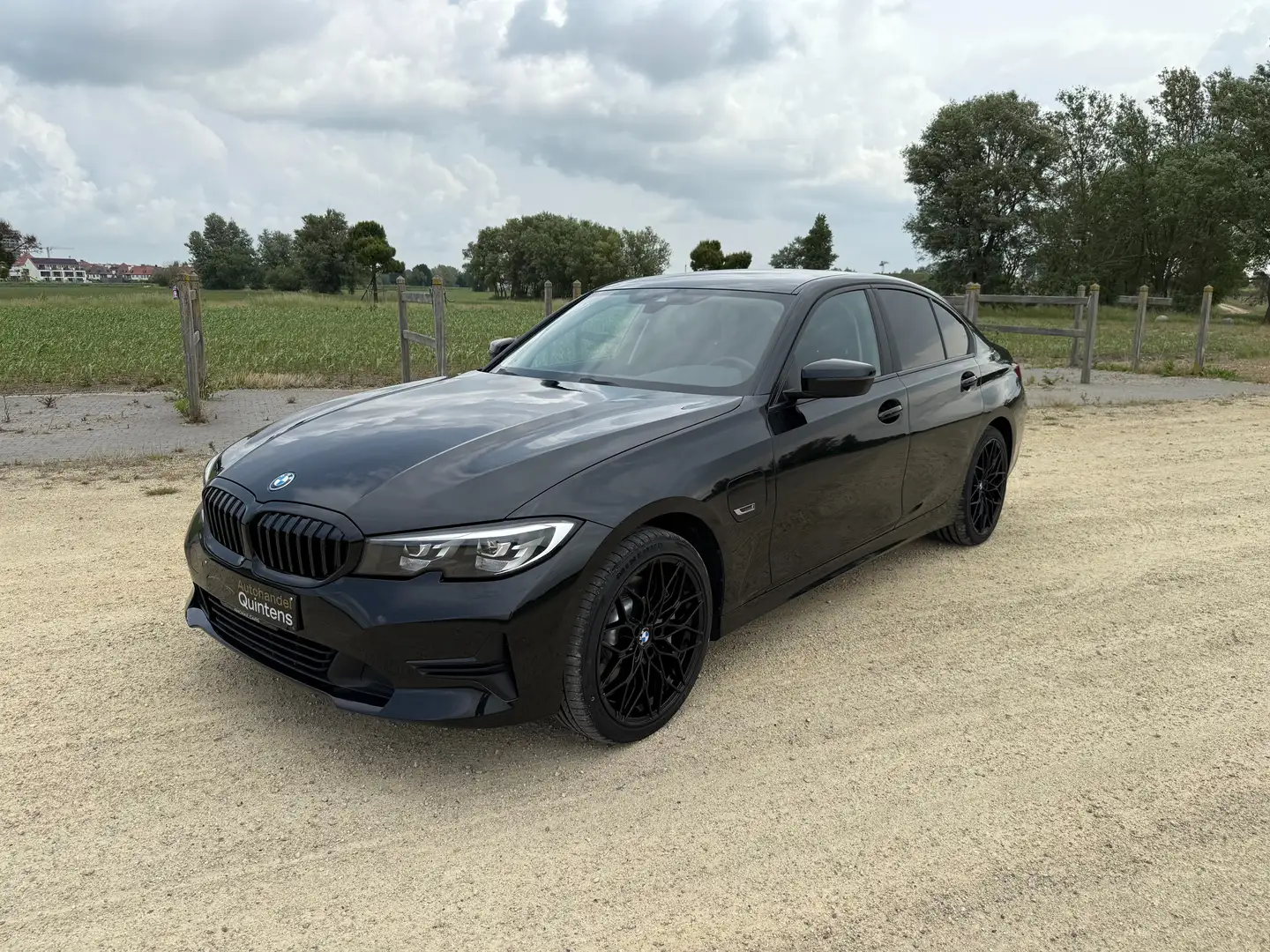 BMW 330 Hybrid,Life Cockpit,Camera,Black Grill,Navigatie Negro - 2