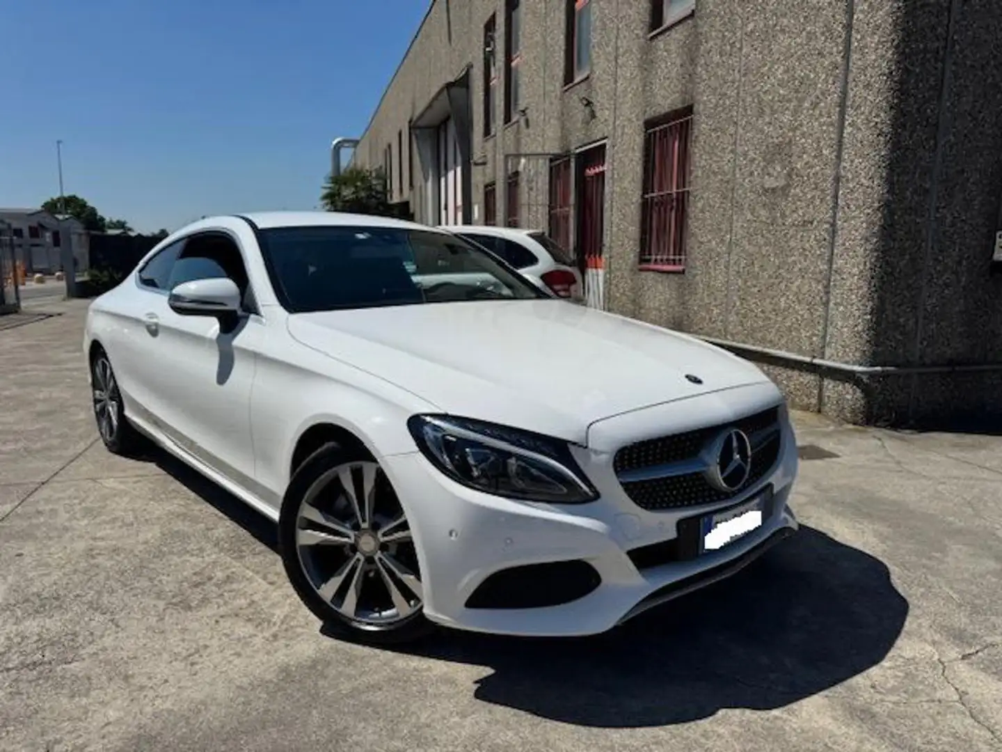 Mercedes-Benz C 220 d Auto 4Matic Coupé Premium Bianco - 1