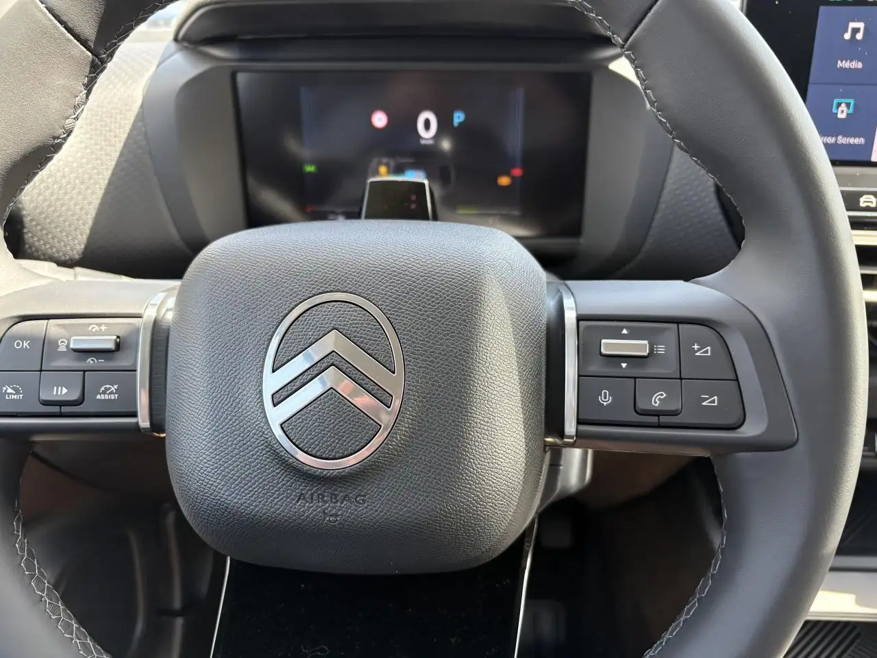 Citroen C4 Berline — photo 37