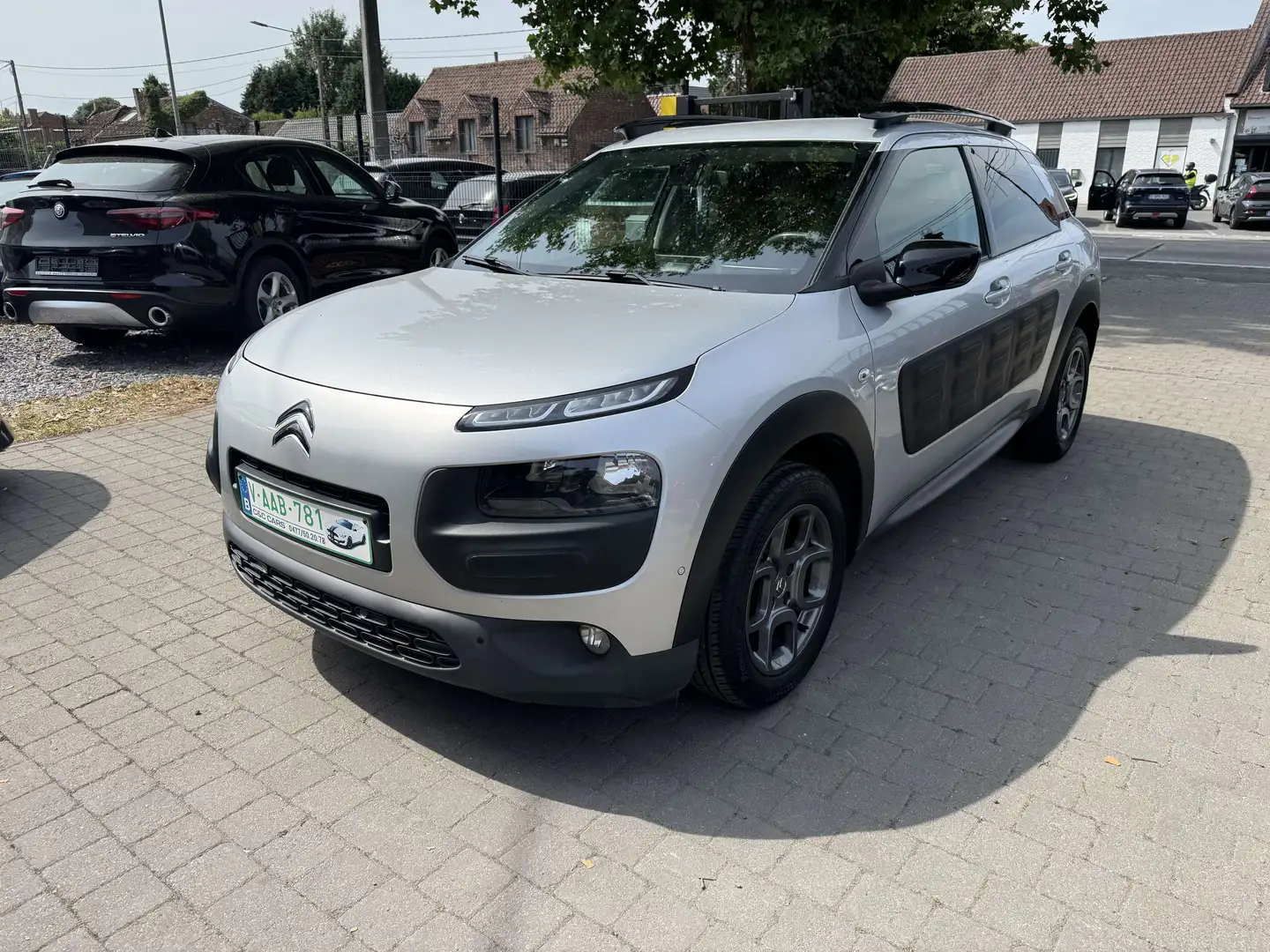 Citroen C4 Cactus 1.2 PureTech Business GPS (Fleet) Gris - 1