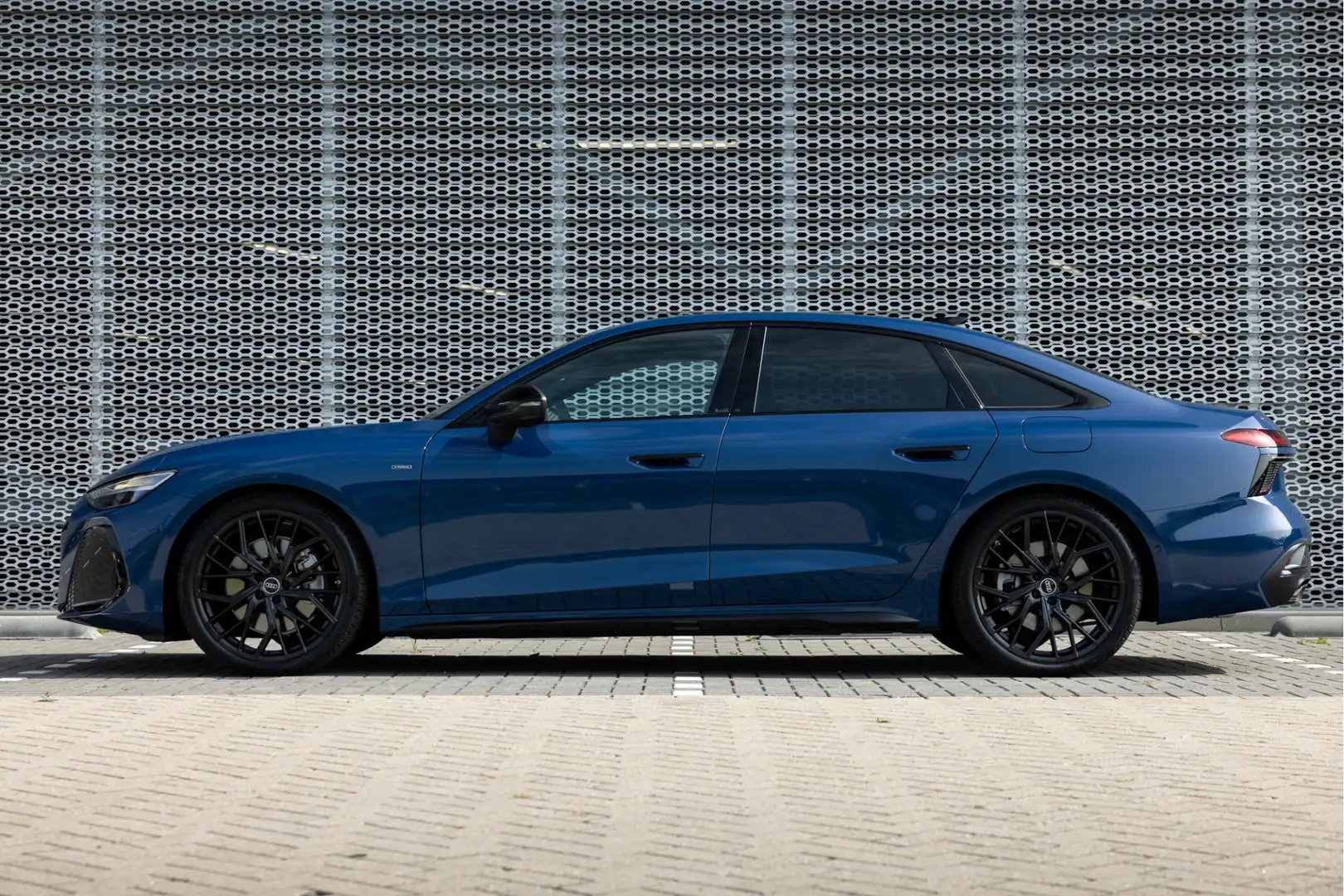 Audi A6 Limousine 2.0 e-hybrid 299pk quattro S Edition | T Bleu - 2