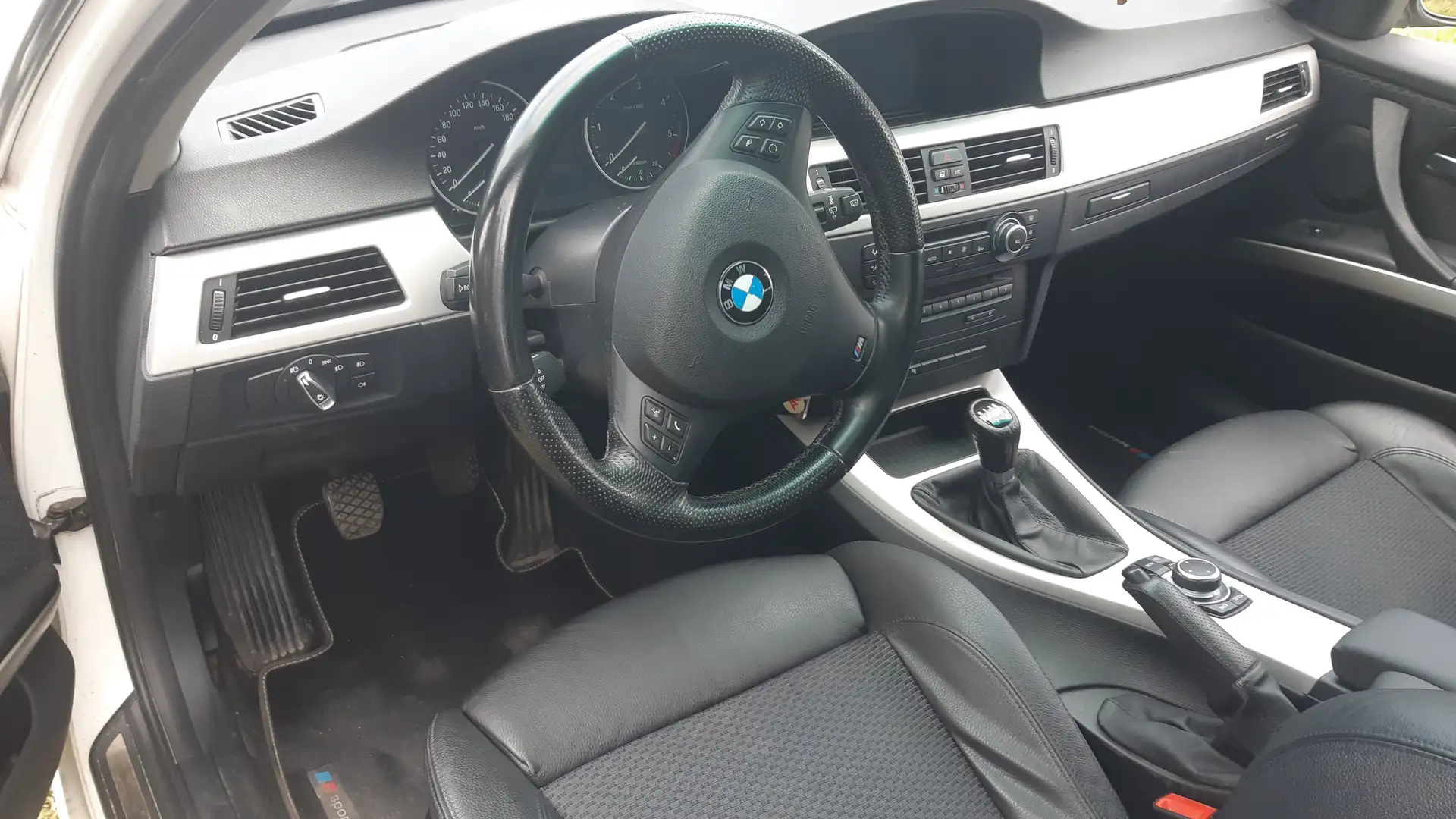 BMW 330 330d Touring Österreich-Paket Weiß - 1