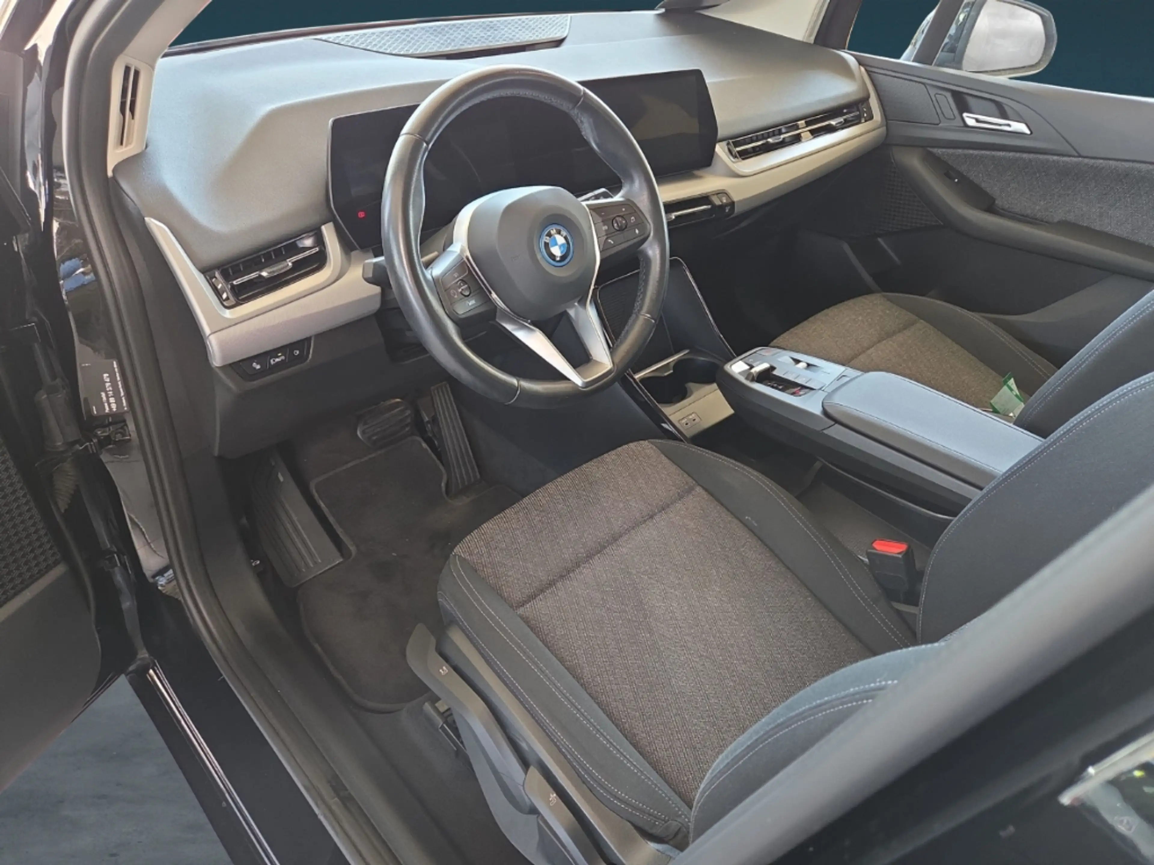 BMW 225 Active Tourer e 225e xDrive Park-Assistent AHK-el. — photo 13