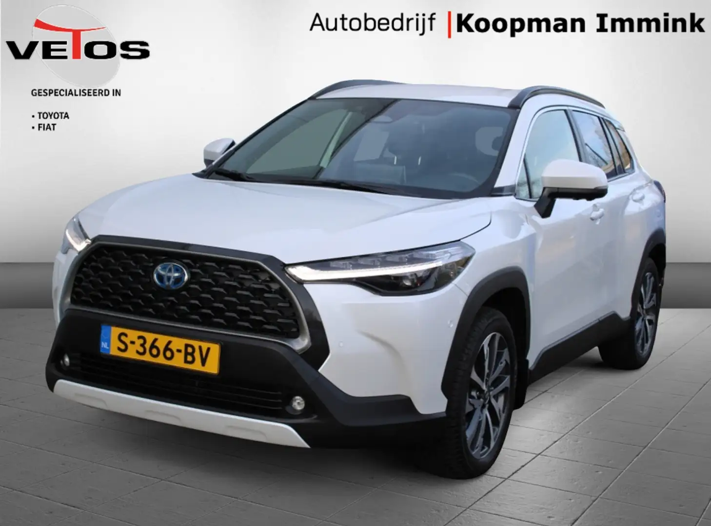 Toyota Corolla Cross 2.0 HP Hybrid Launch Edition + Trekhaak Blanco - 1