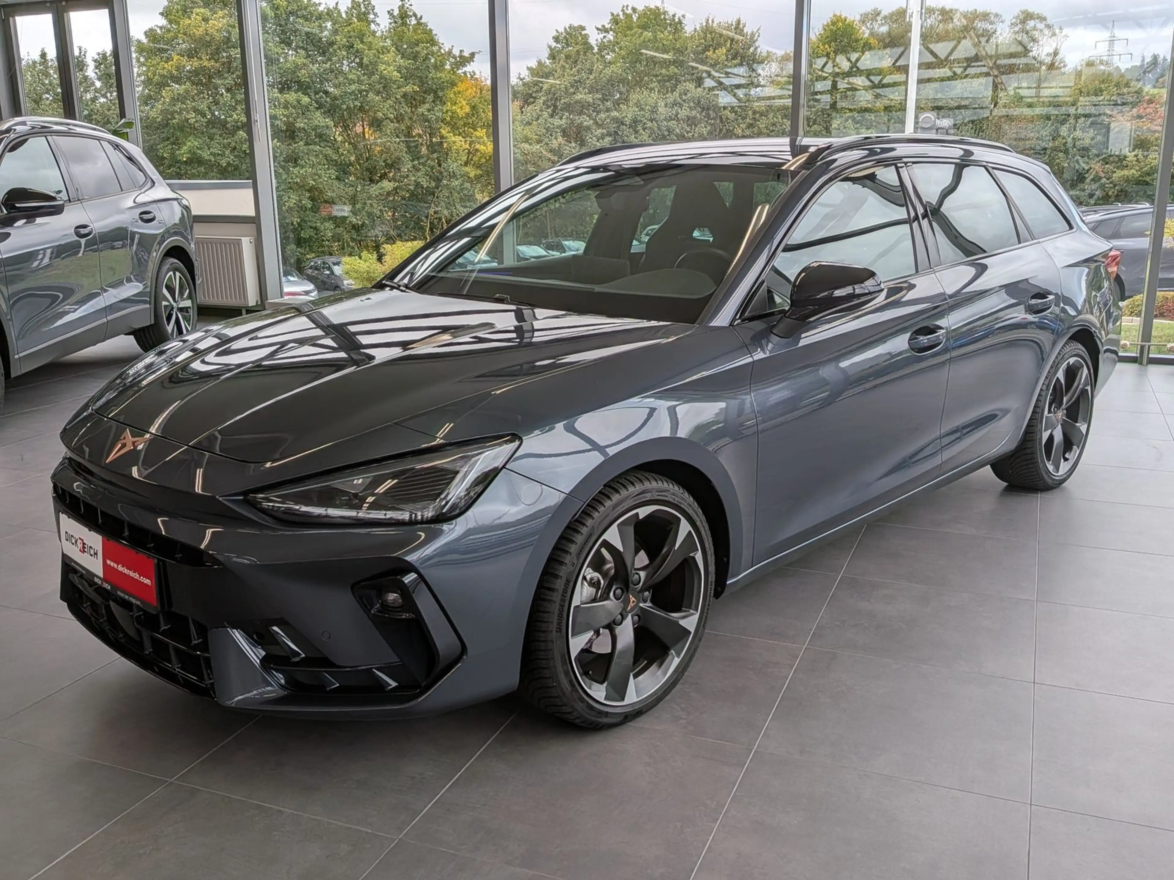 CUPRA Leon 1.5 eTSI DSG DYNAMIC-EDGE-PAKET CAM AHK 18" — photo 4