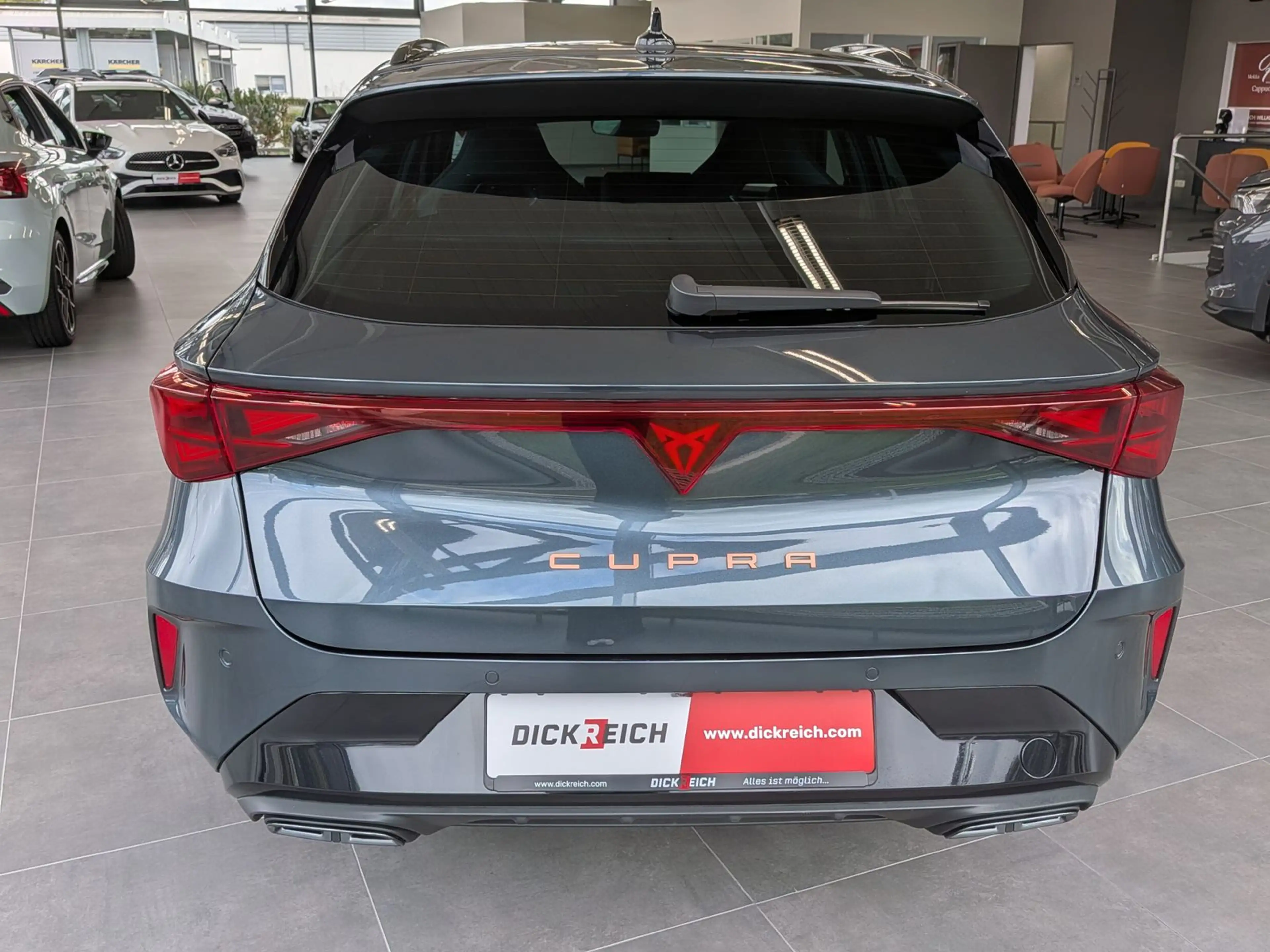 CUPRA Leon 1.5 eTSI DSG DYNAMIC-EDGE-PAKET CAM AHK 18" — photo 7