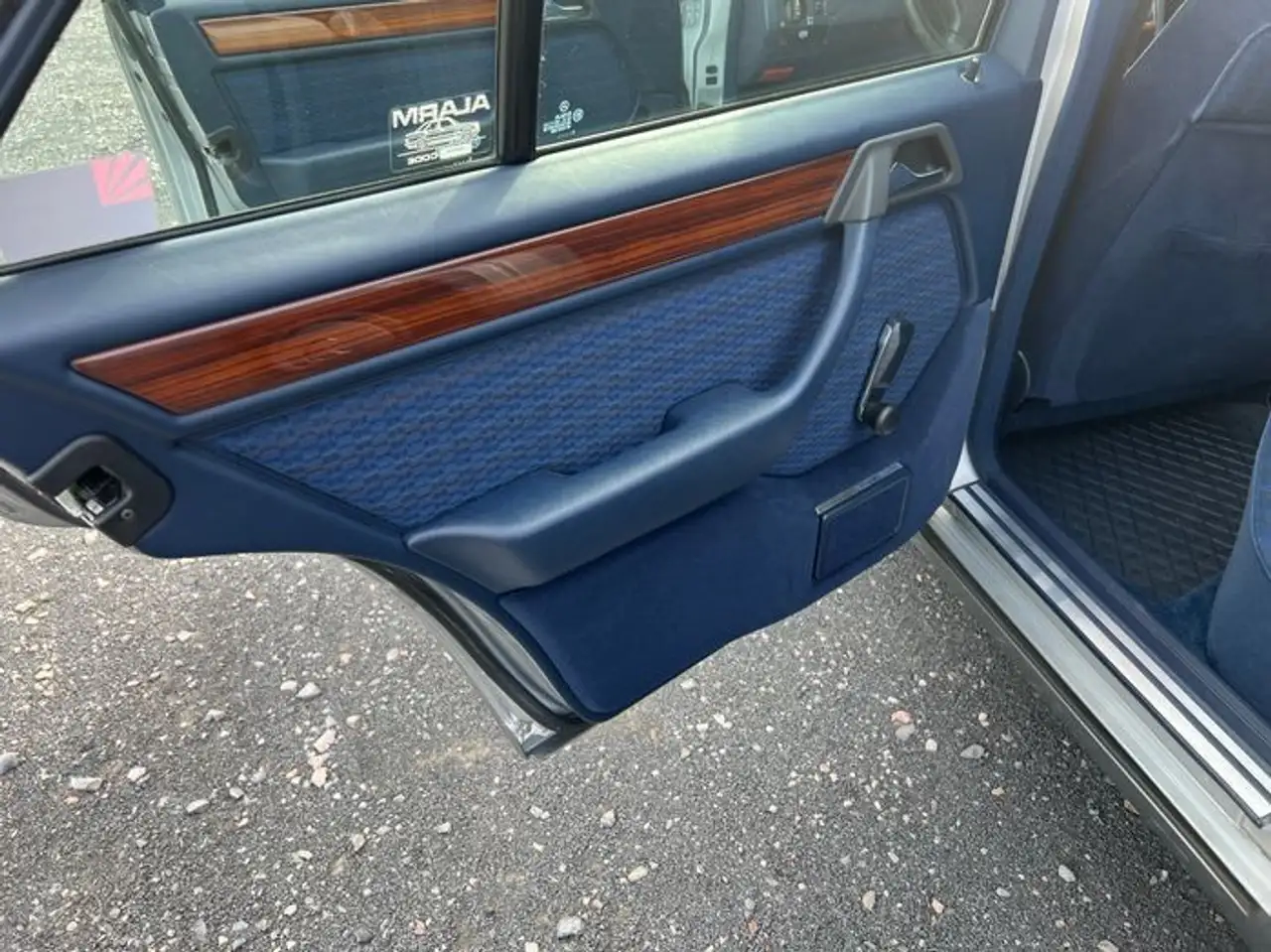 Mercedes-Benz E 230 1.Hand / Scheckheft /Automatik/ 33139 km, foto 7