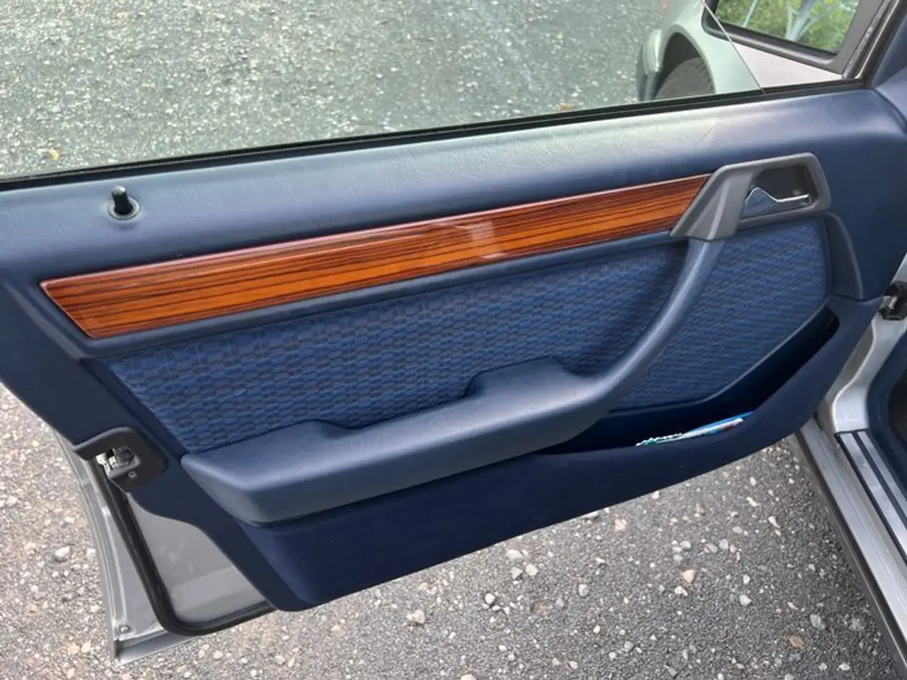 Mercedes-Benz E 230 1.Hand / Scheckheft /Automatik/ 33139 km, foto 8