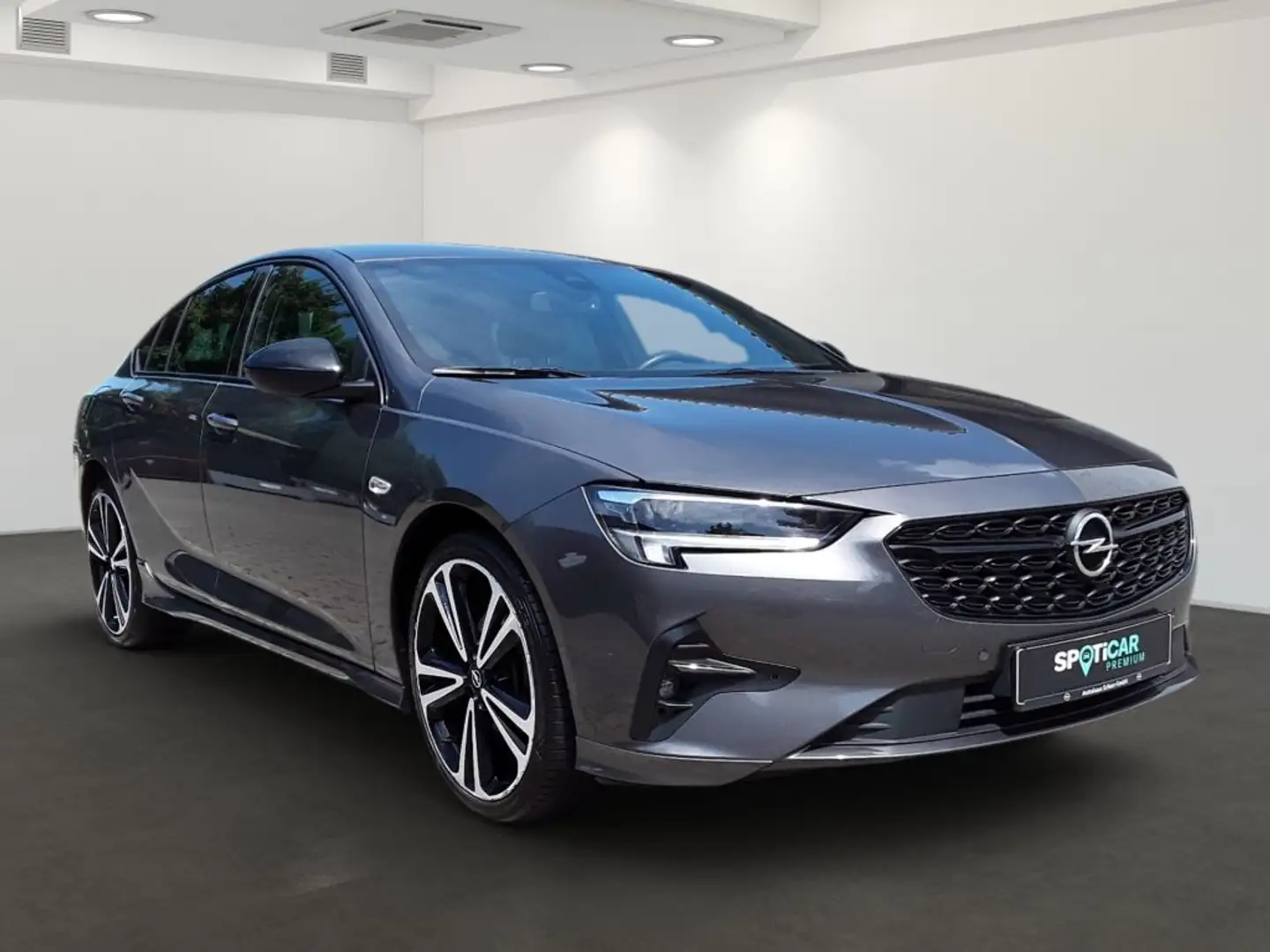 Opel Insignia Grand Sport 2.0 Diesel Automatik Ultimate Grau - 2