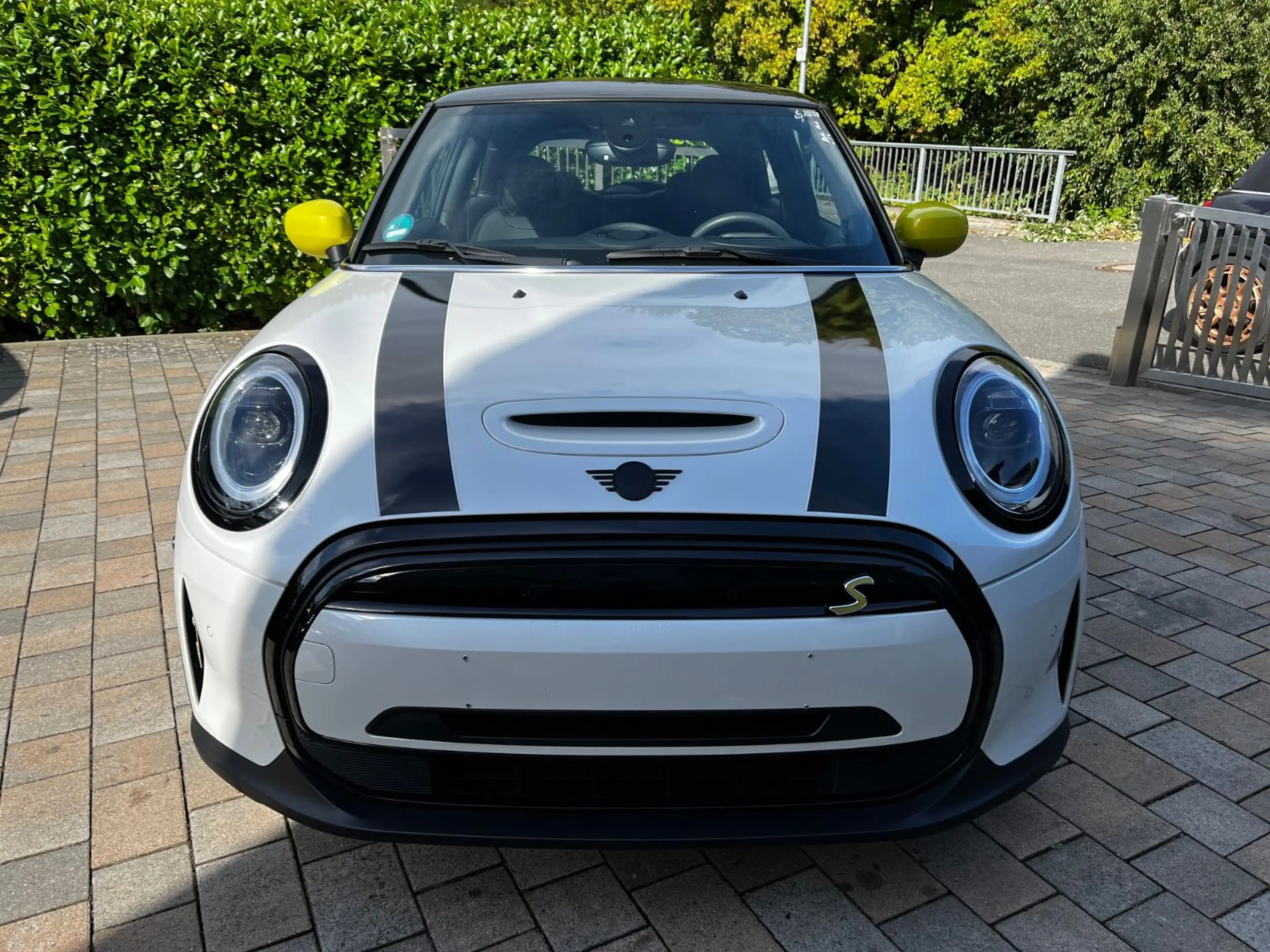 MINI Cooper SE Cooper Leder Pano HUD Navi LED KAM H/K 17 1. Hd — photo 2