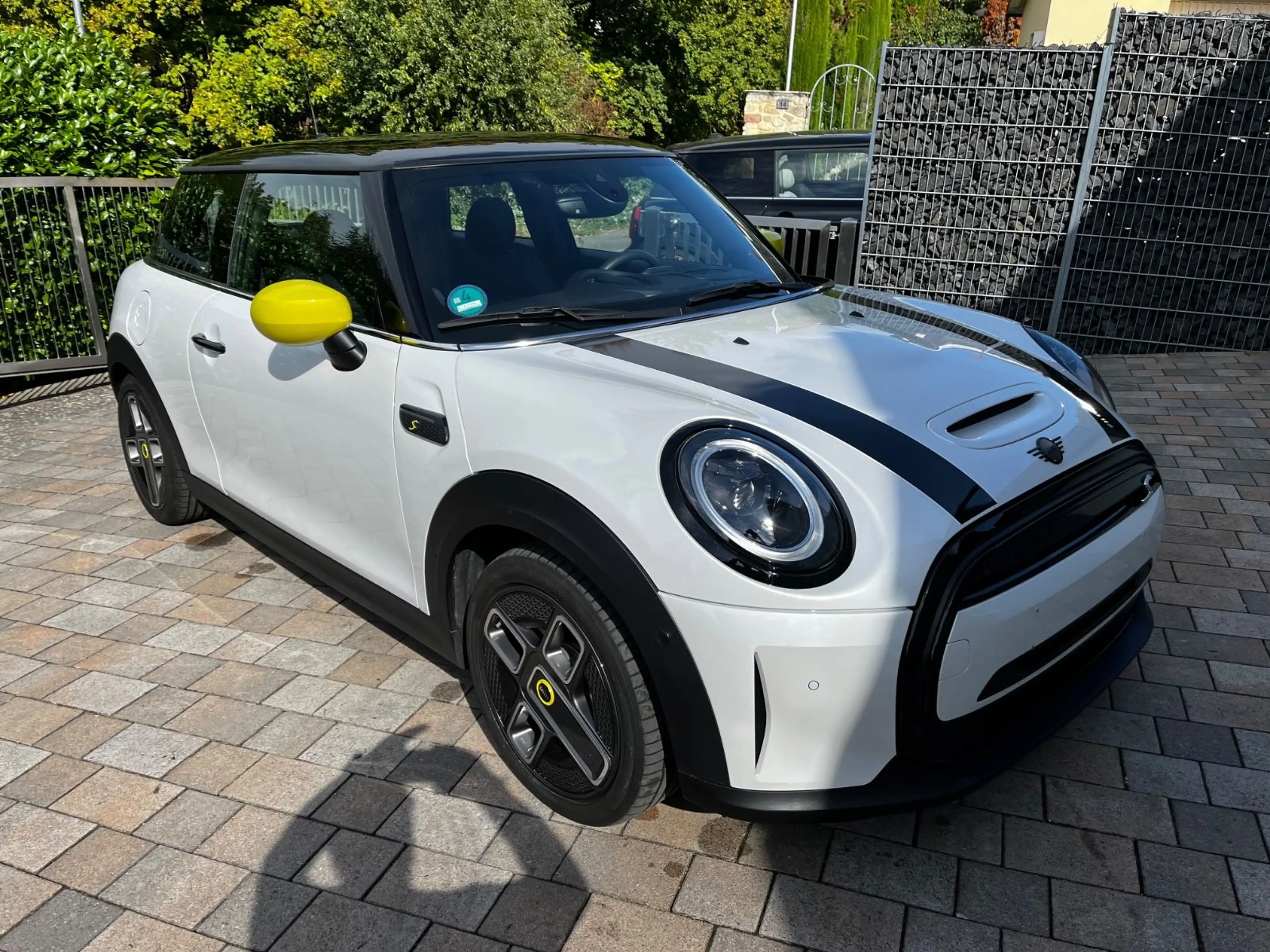 MINI Cooper SE Cooper Leder Pano HUD Navi LED KAM H/K 17 1. Hd