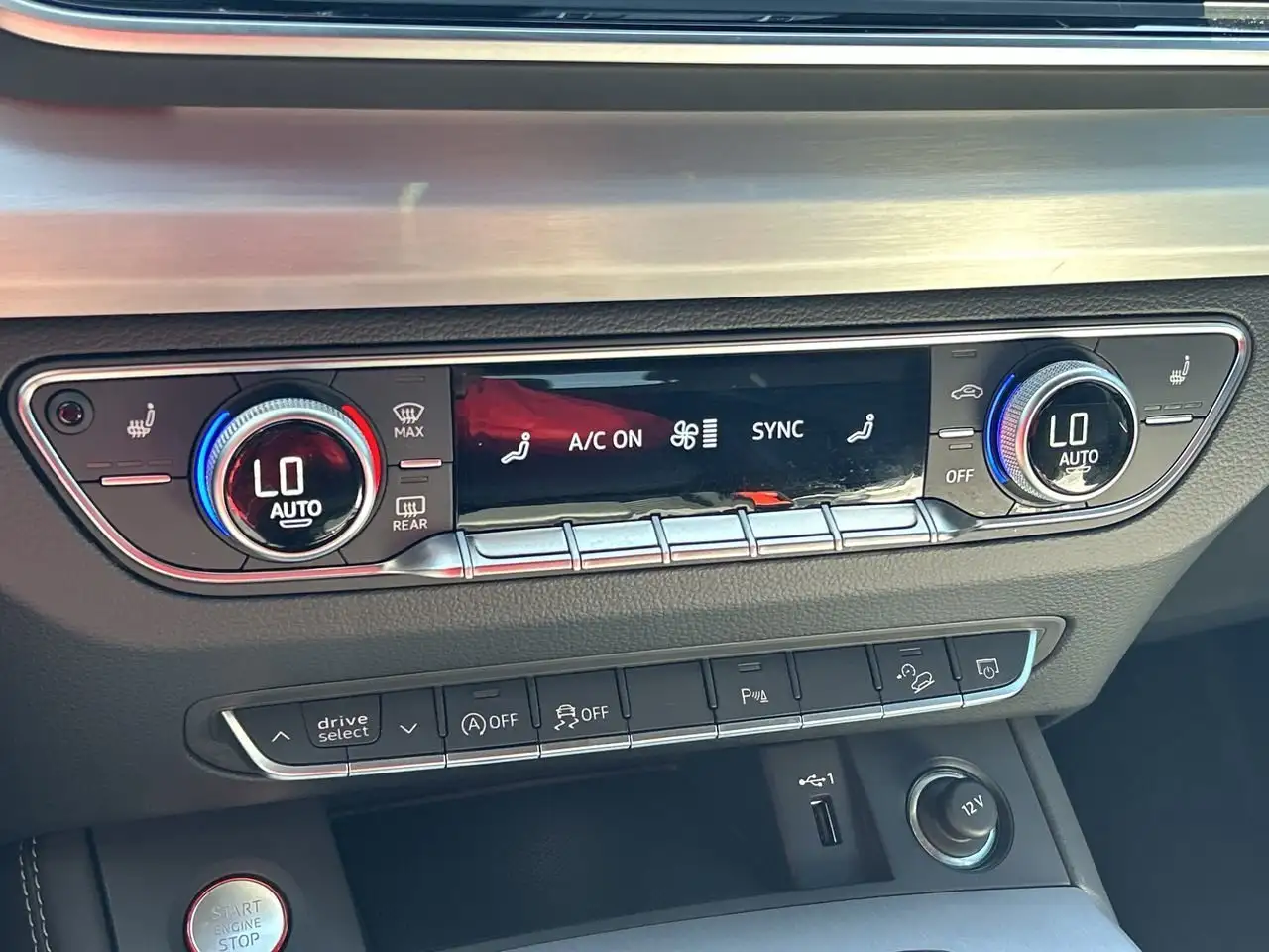 Audi SQ5 снимка Audi SQ5