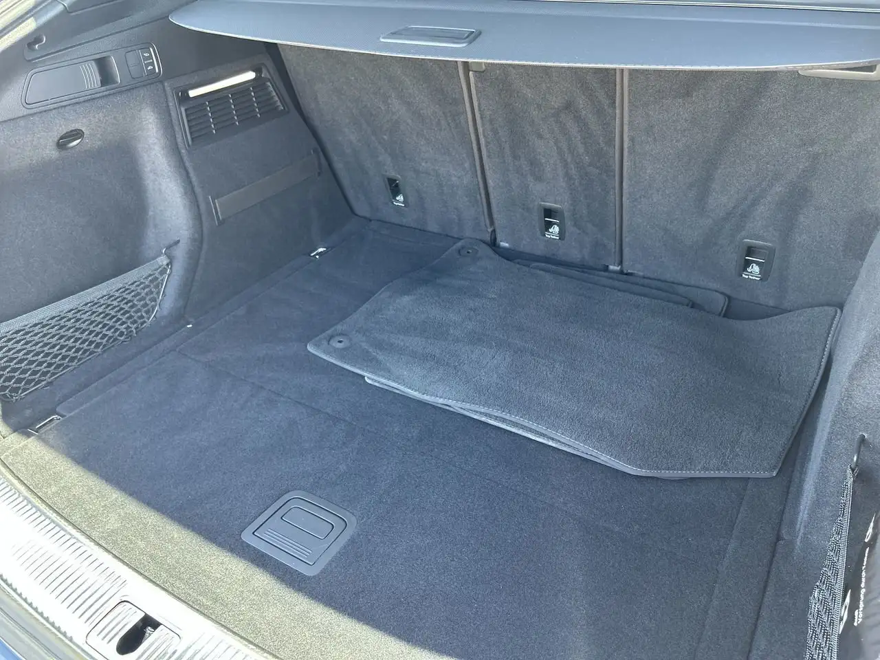 Audi SQ5 снимка Audi SQ5