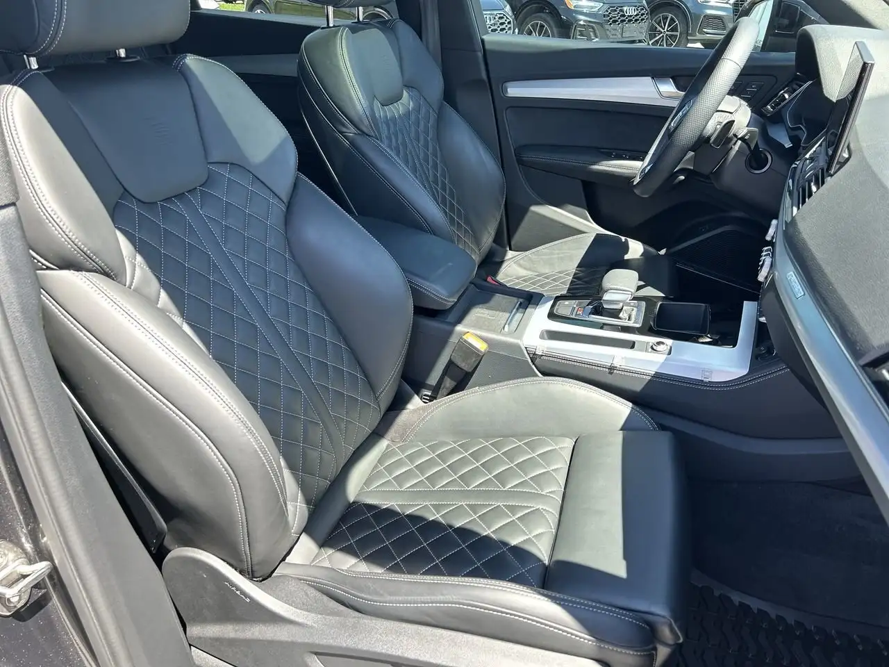Audi SQ5 снимка Audi SQ5
