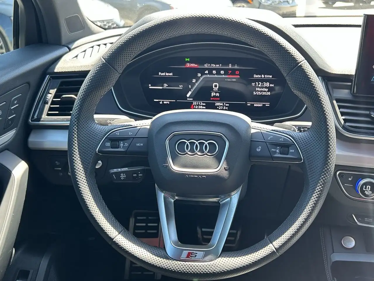 Audi SQ5 снимка Audi SQ5
