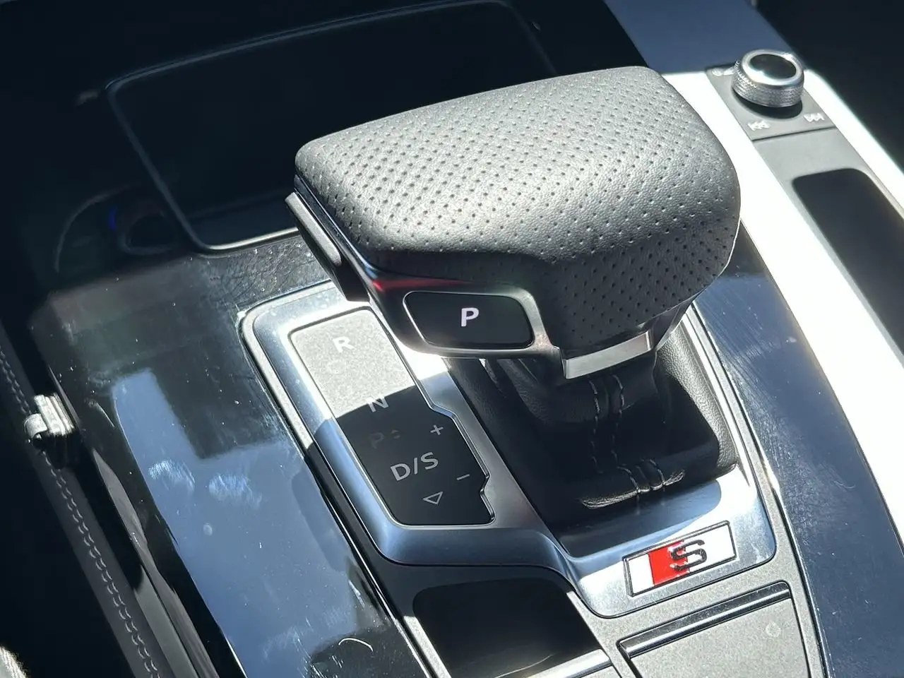Audi SQ5 снимка Audi SQ5