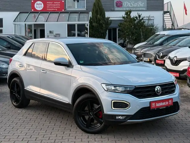 Volkswagen T-Roc 1.5 TSI ACT Sport*AUTOMATIK*BCM*AHK*GRA*BT