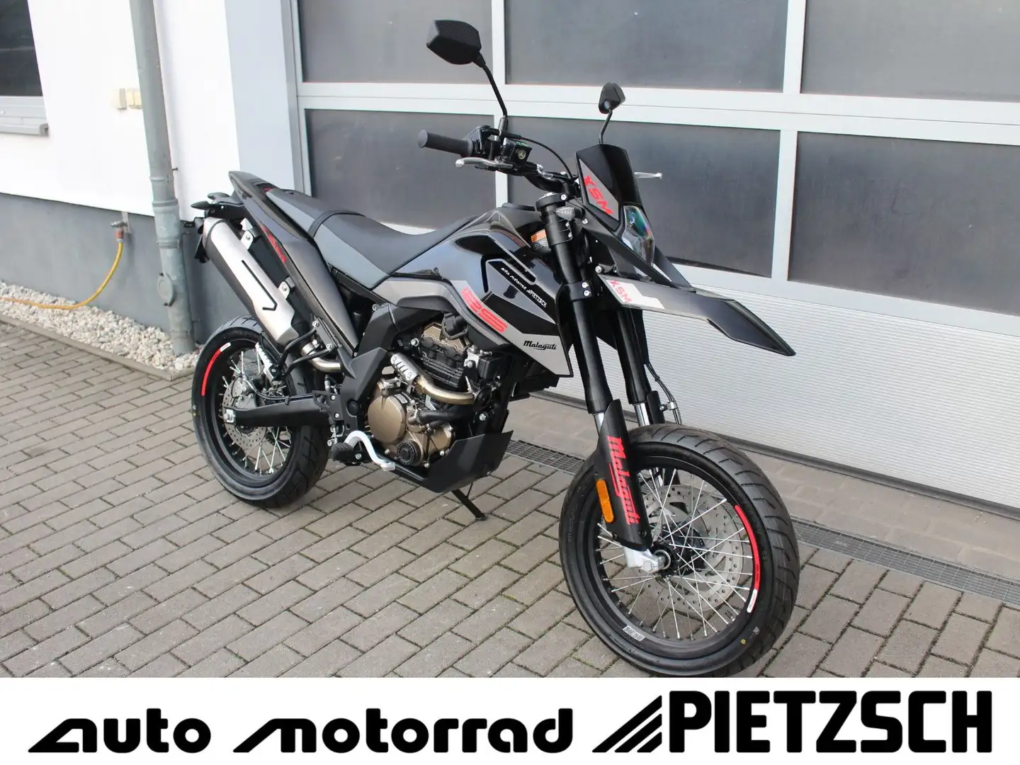 Malaguti XSM 125 ABS verschiedene Farben Bílá - 1