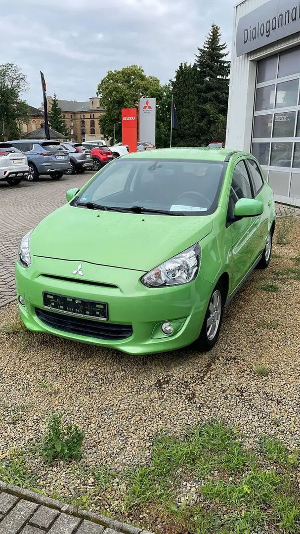 Mitsubishi Space Star Color Grün - 1