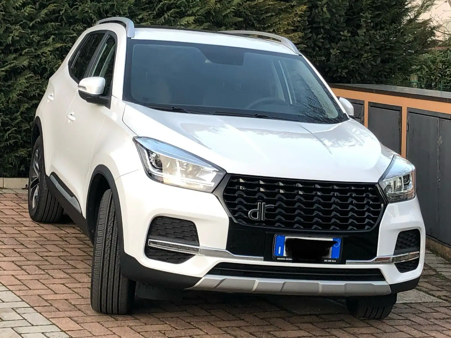 DR Automobiles DR4.0 DR 4.0 1.5 turbo Bi-Fuel Bílá - 1