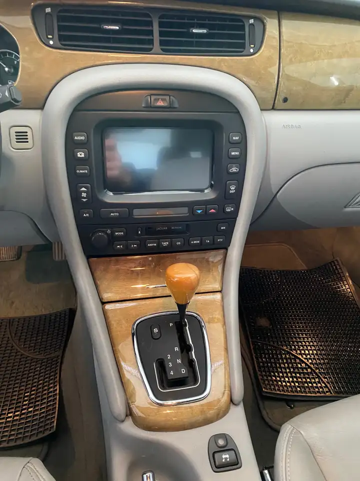 Jaguar X-Type Berlina 2.5 V6 Executive, foto 9