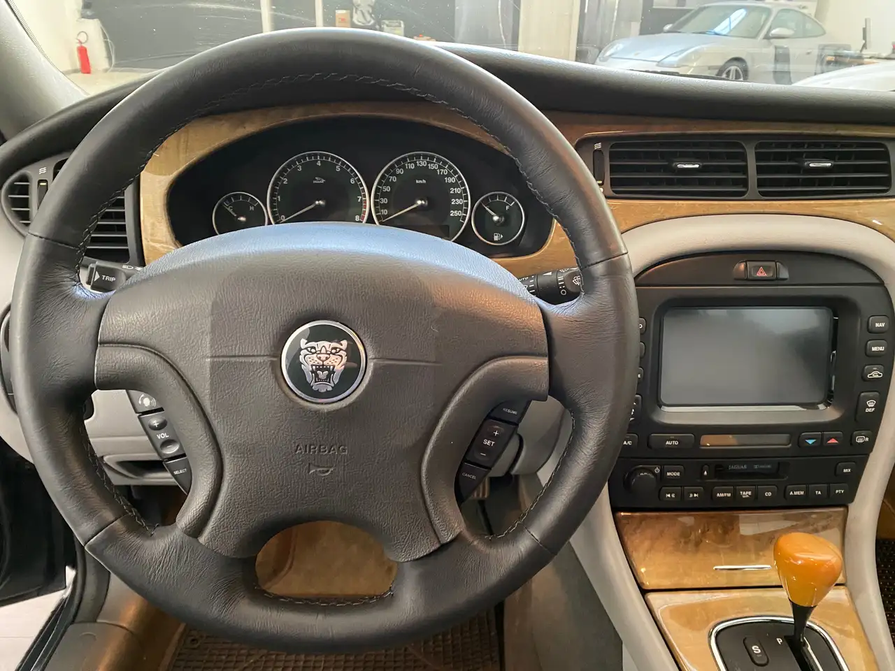 Jaguar X-Type Berlina 2.5 V6 Executive, foto 8