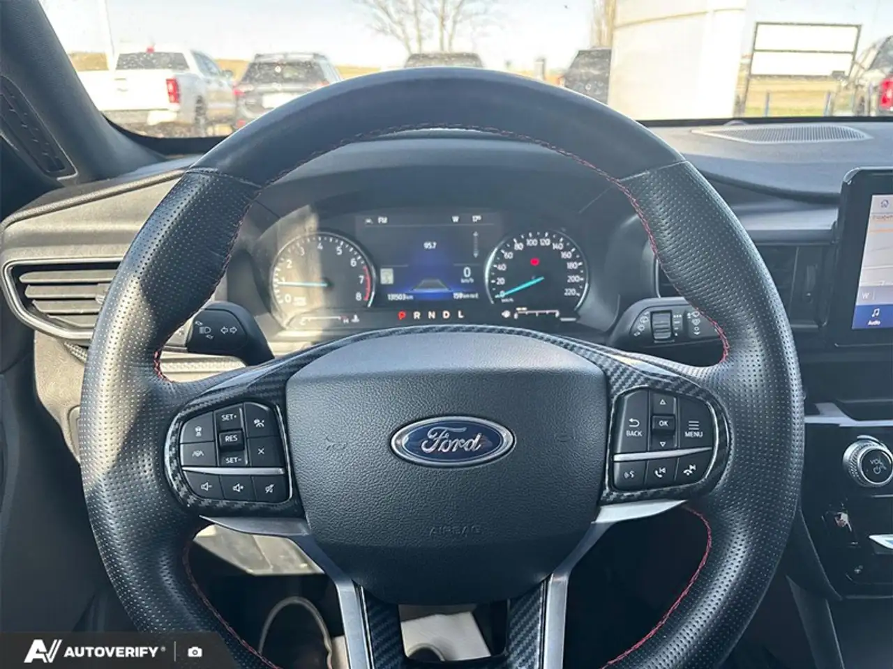 Ford Explorer photo Ford Explorer