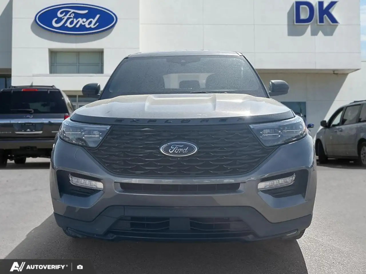 Ford Explorer photo Ford Explorer