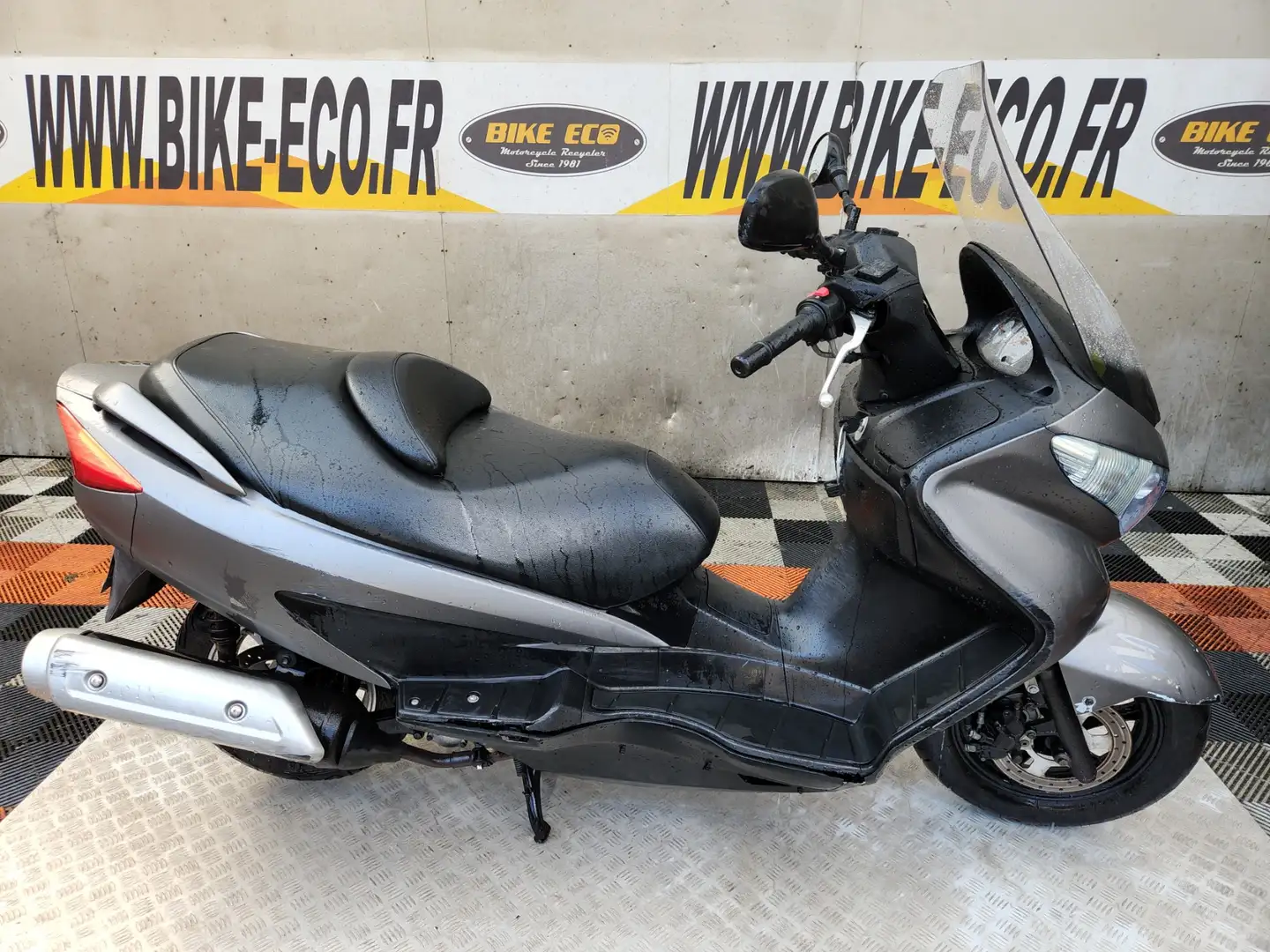 Suzuki Burgman 125 Gri - 1