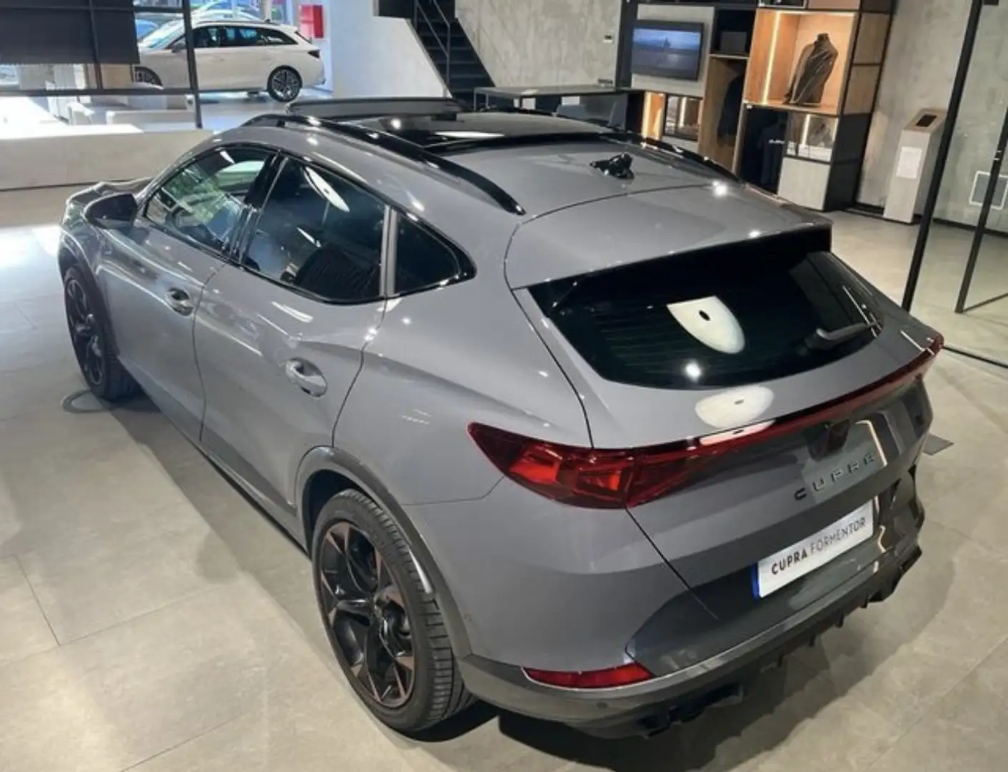 CUPRA Formentor 2.0 TSI 310 VZ DSG 4Drive - 2