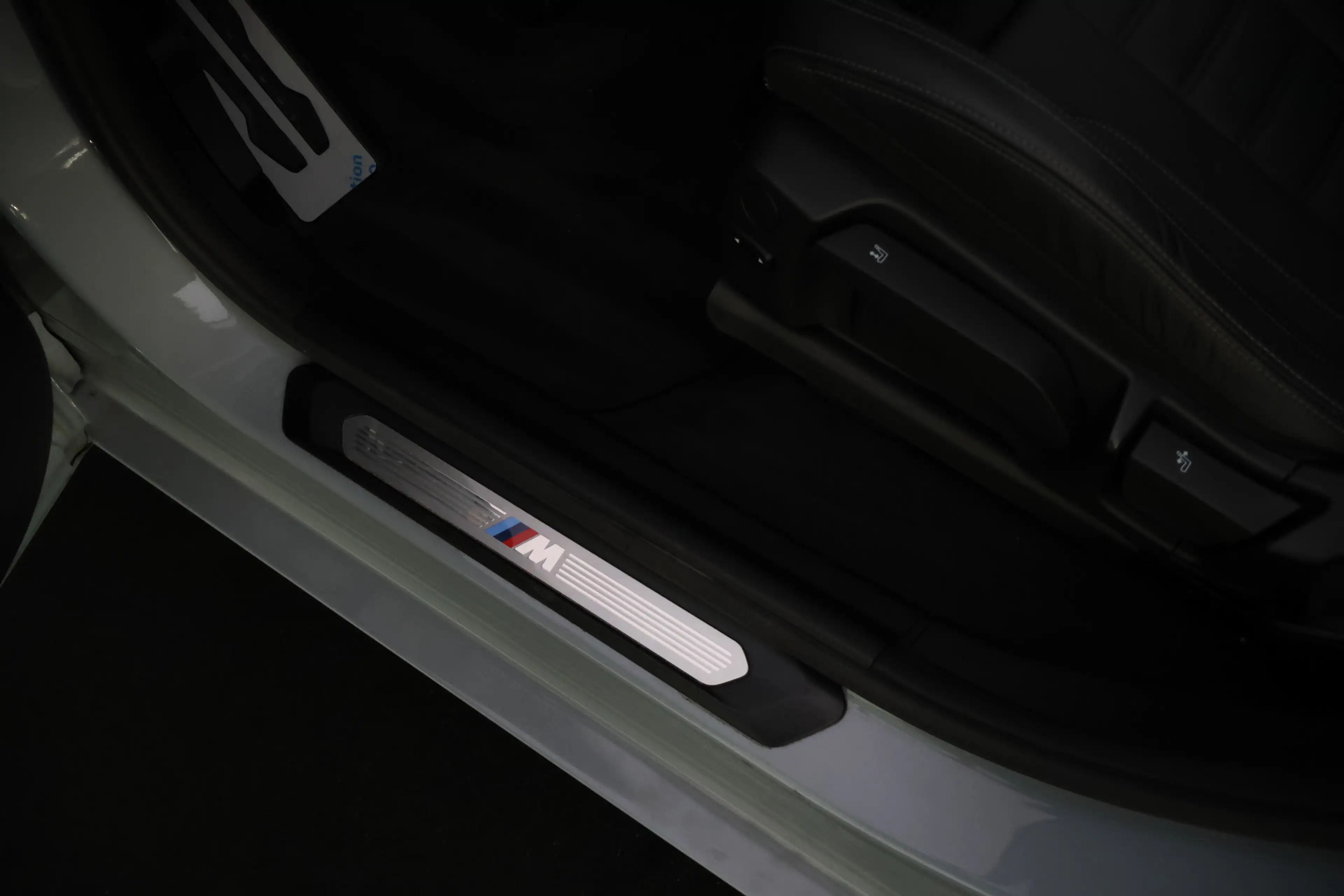 BMW X4 20iA M-SPORT High Executive ORIGINEEL NL. PANO | L — photo 20