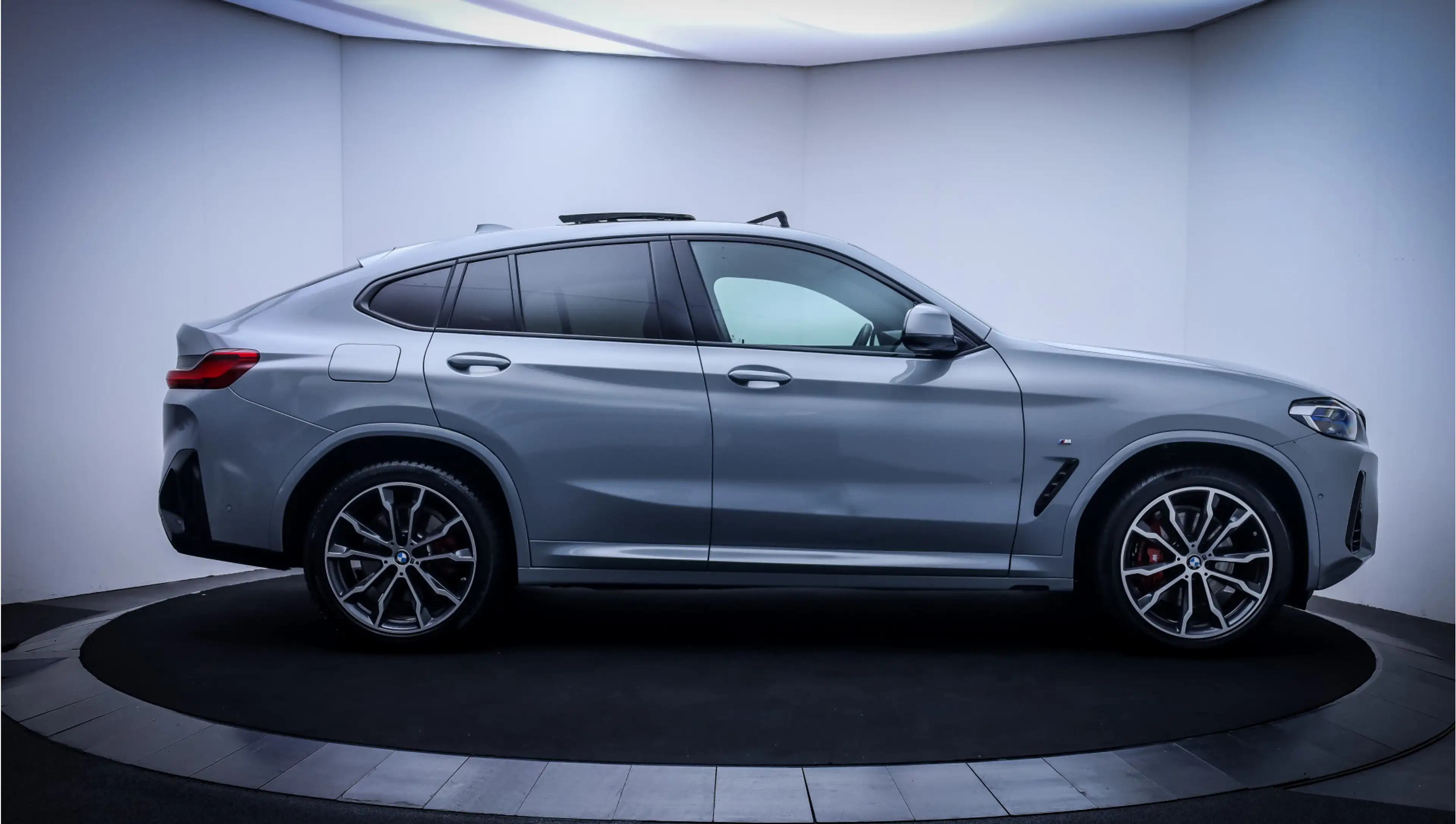 BMW X4 20iA M-SPORT High Executive ORIGINEEL NL. PANO | L — photo 4